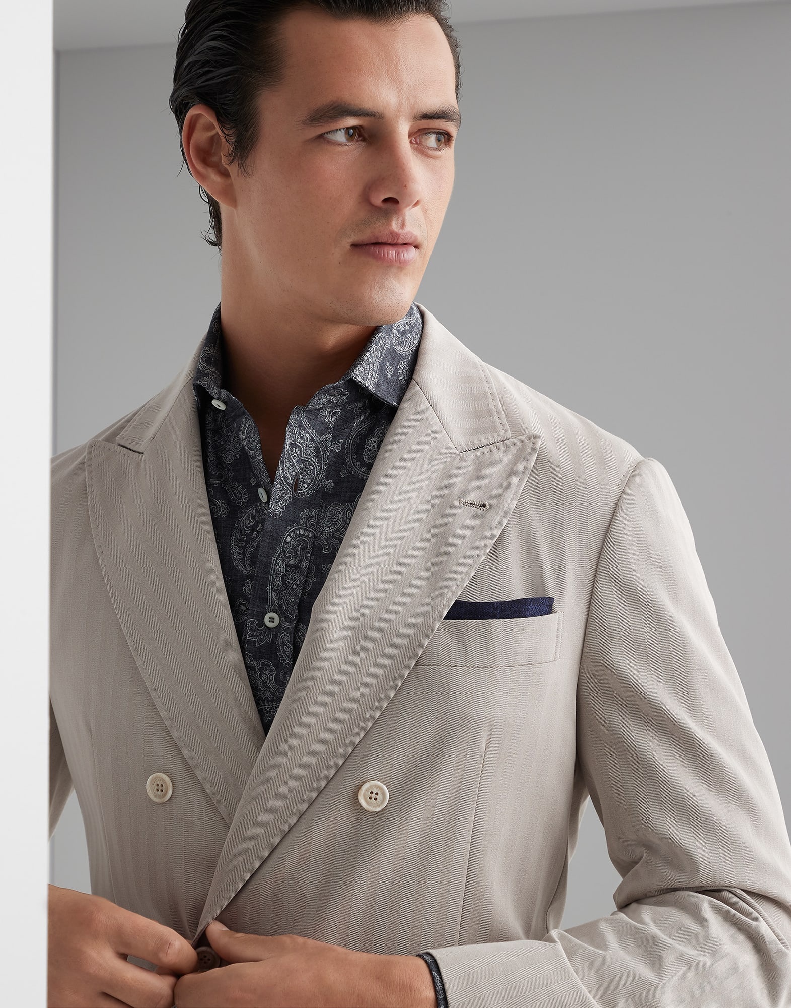 Cotton and silk chevron solaro one-and-a-half breasted deconstructed blazer with patch pockets - 3