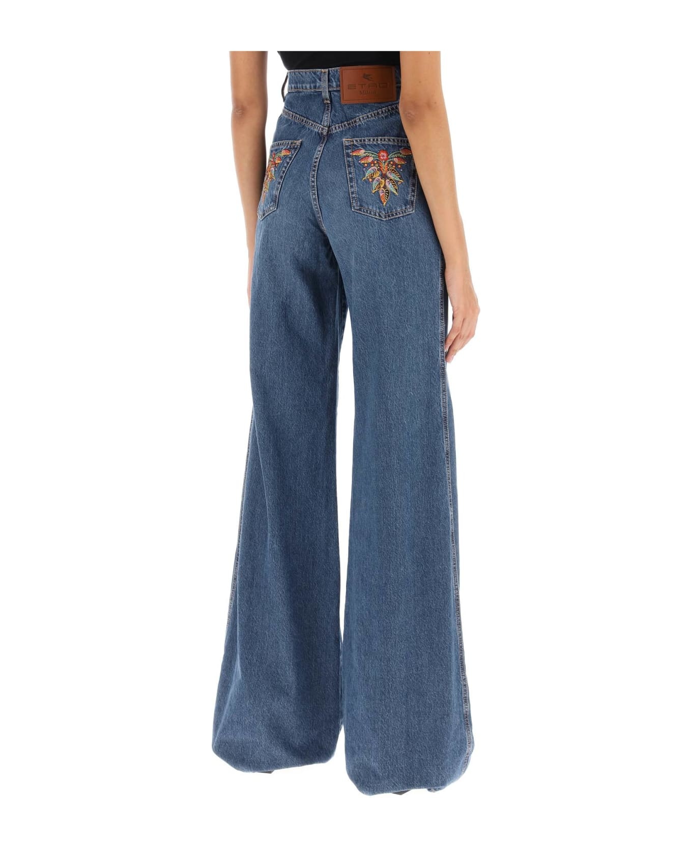Jeans With Back Foliage Motif - 3