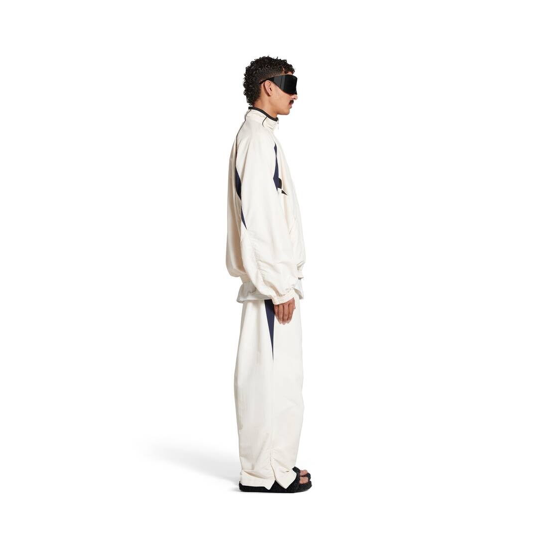 バレンシアガ Balenciaga Medium Fit Tracksuit Pants BALENCIAGA 3B Sports Icon Medium Fit Tracksuit Pants