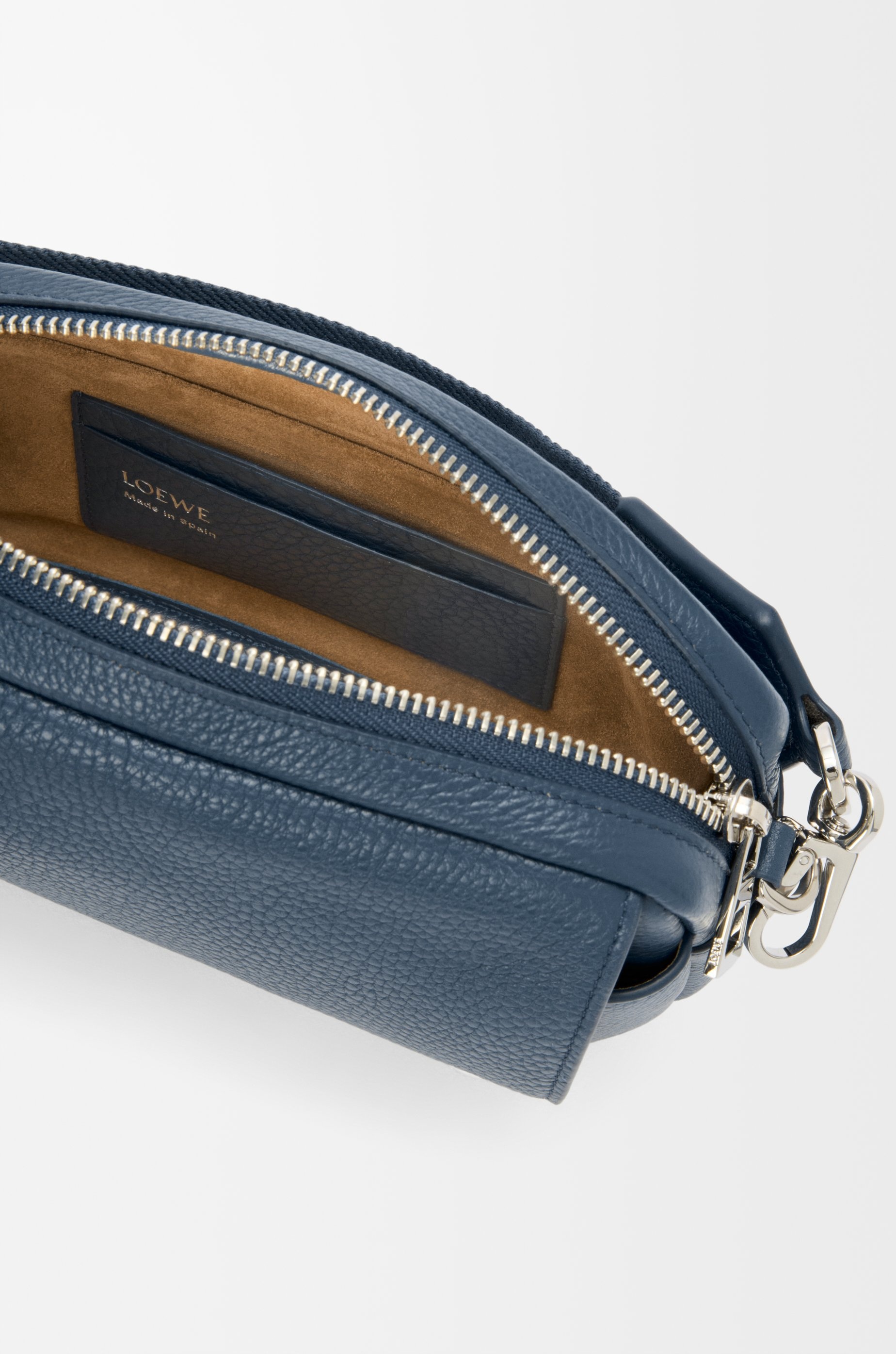 Small Pebble messenger bag in supple grained calfskin - 3