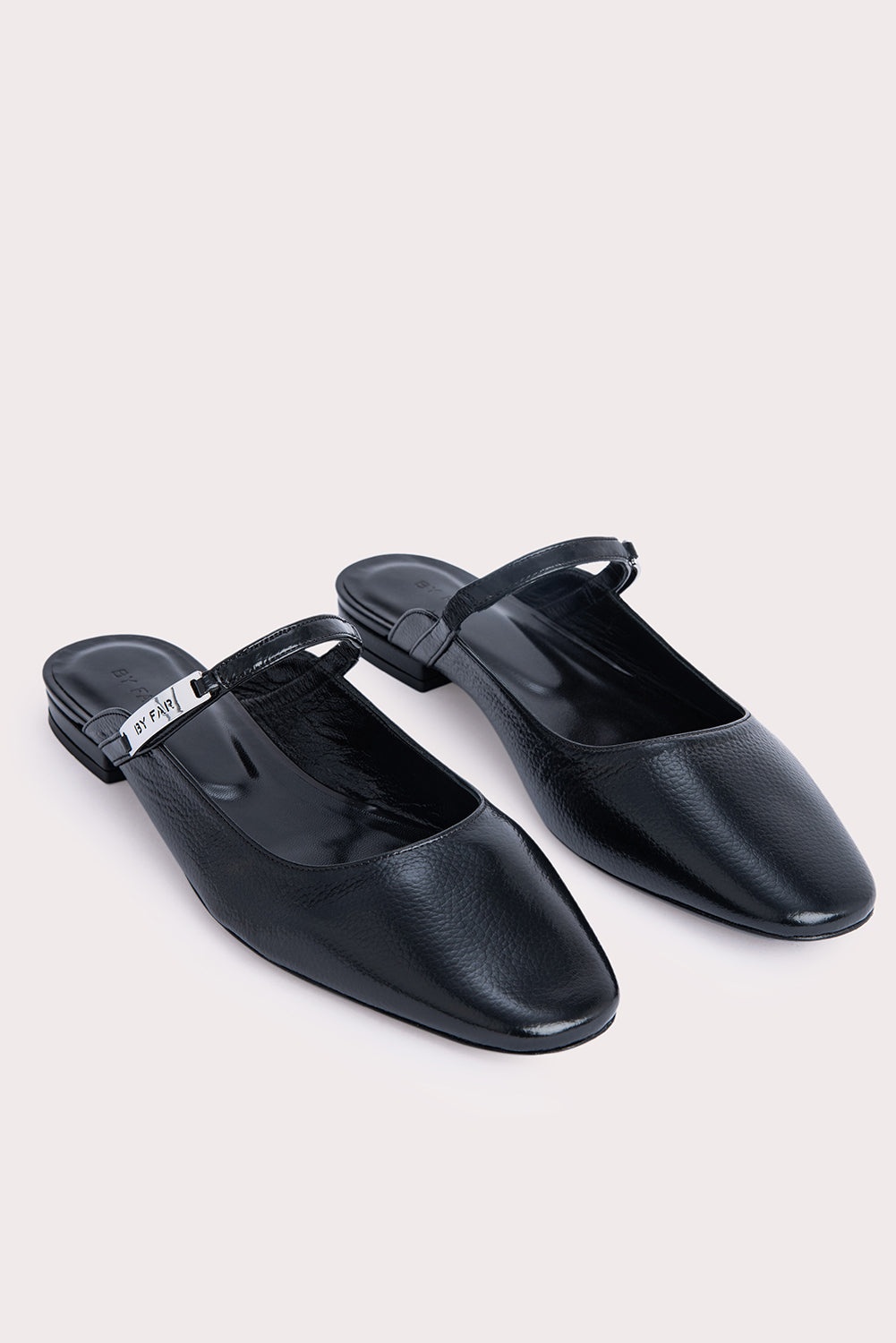 Etta Black Gloss Grained Leather - 3