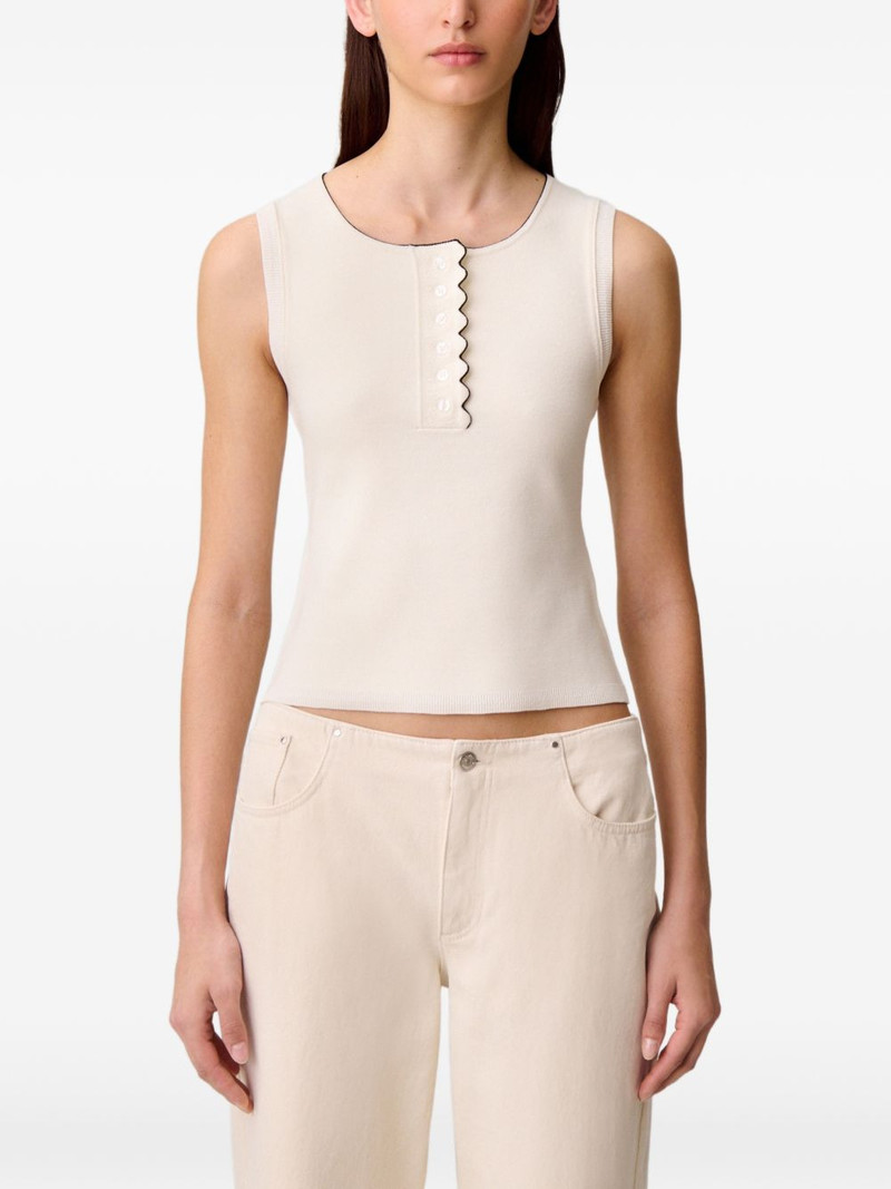 scalloped-trim top 4