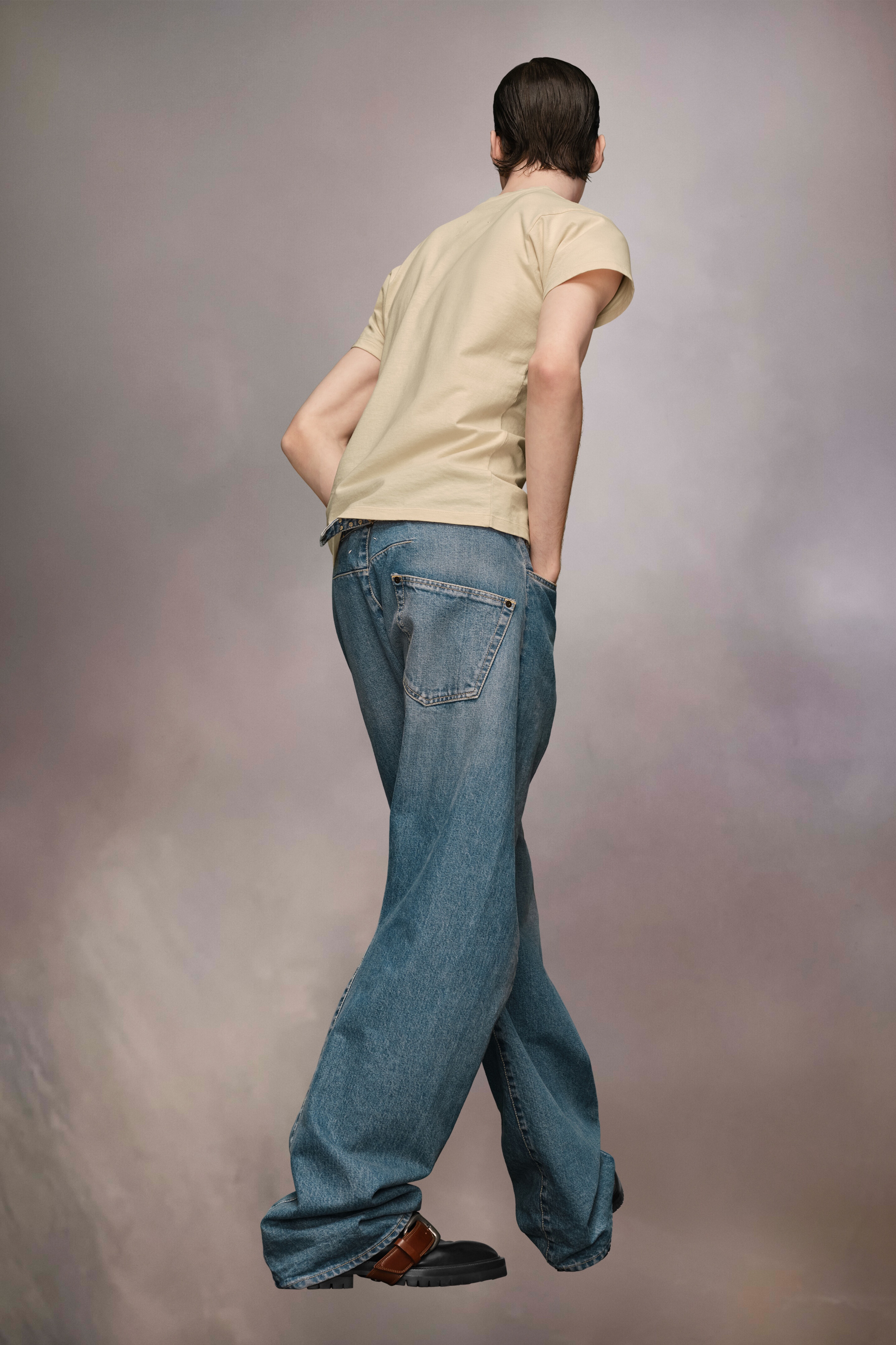 Diagonal Seam Jeans - 5