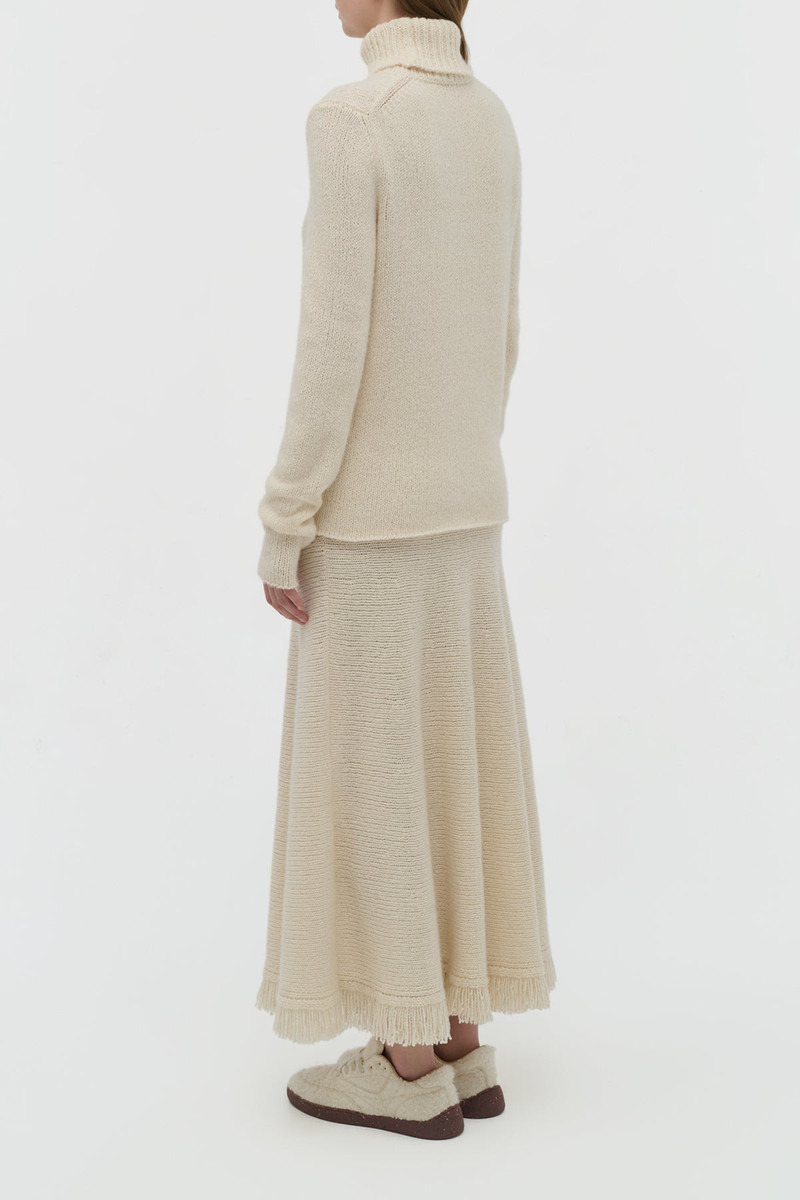 Nelle Knit Turtleneck in Ivory Cashmere 4