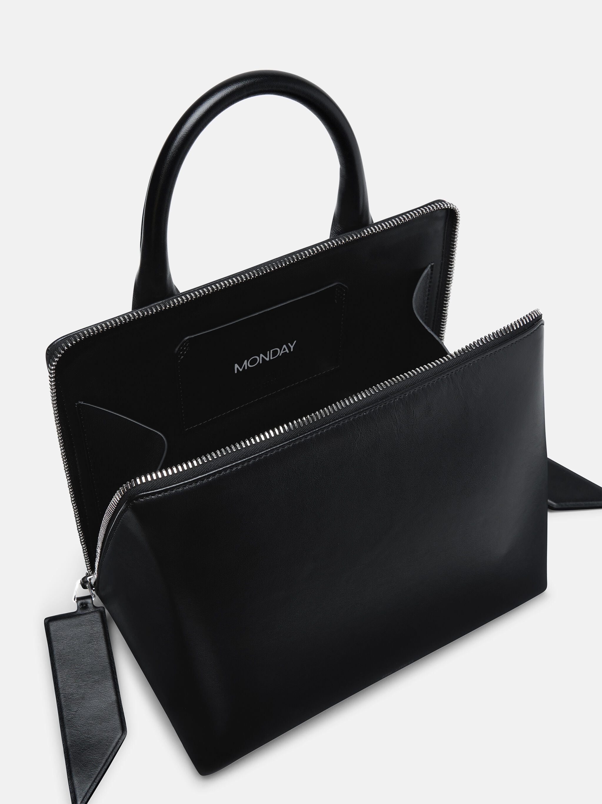 ''MONDAY'' BLACK TOP HANDLE - 3