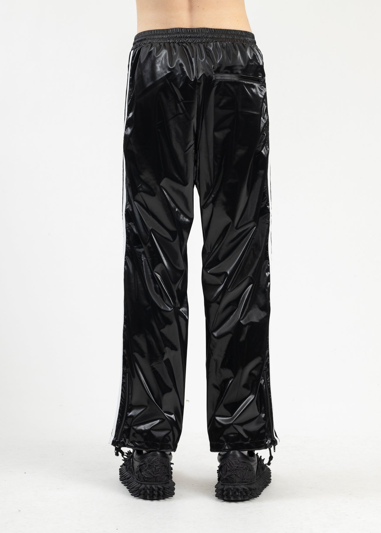 doublet BLACK LAMINATE TRACK PANTS | 017shop | REVERSIBLE
