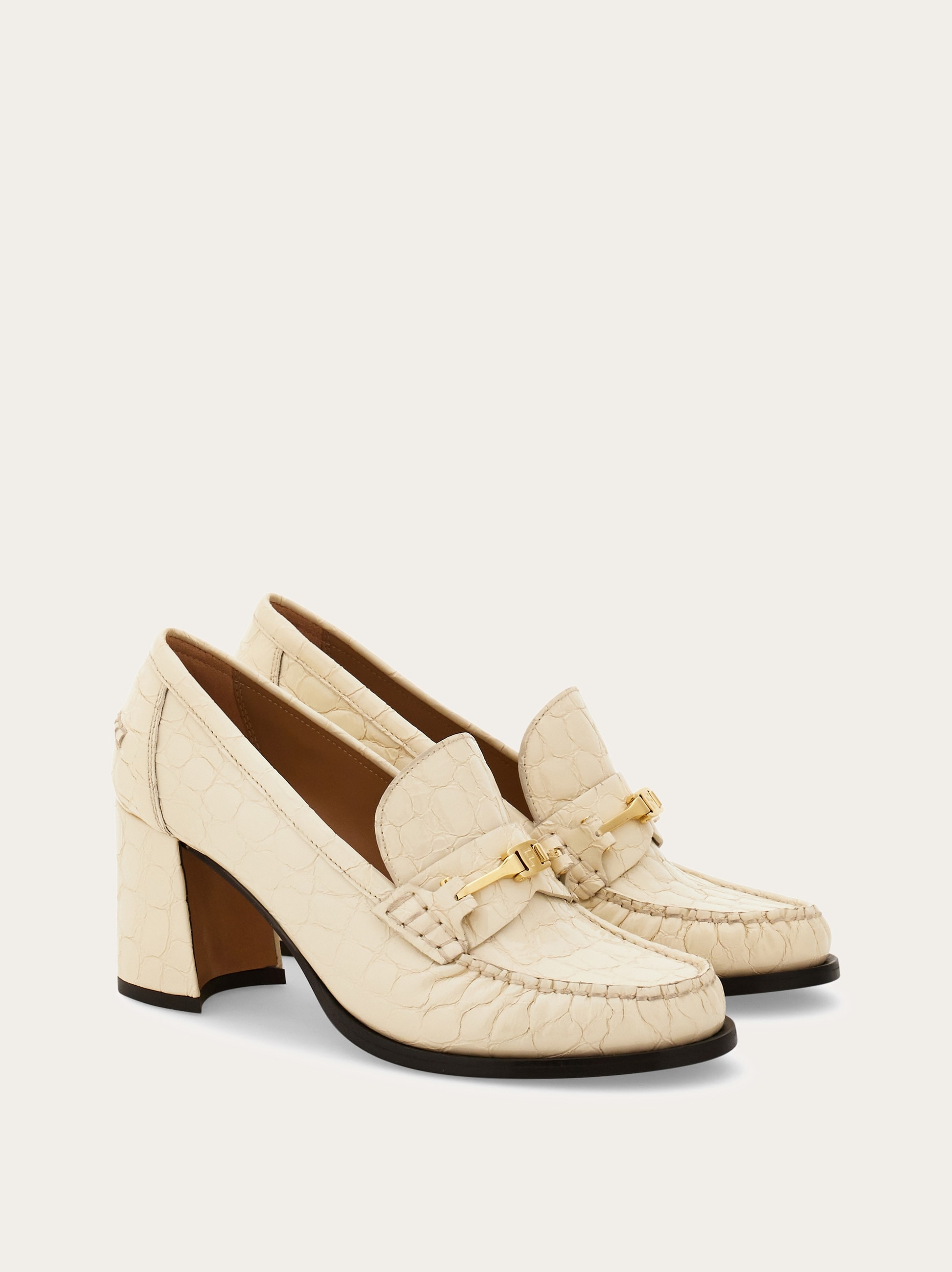 F buckle heeled loafer - 2