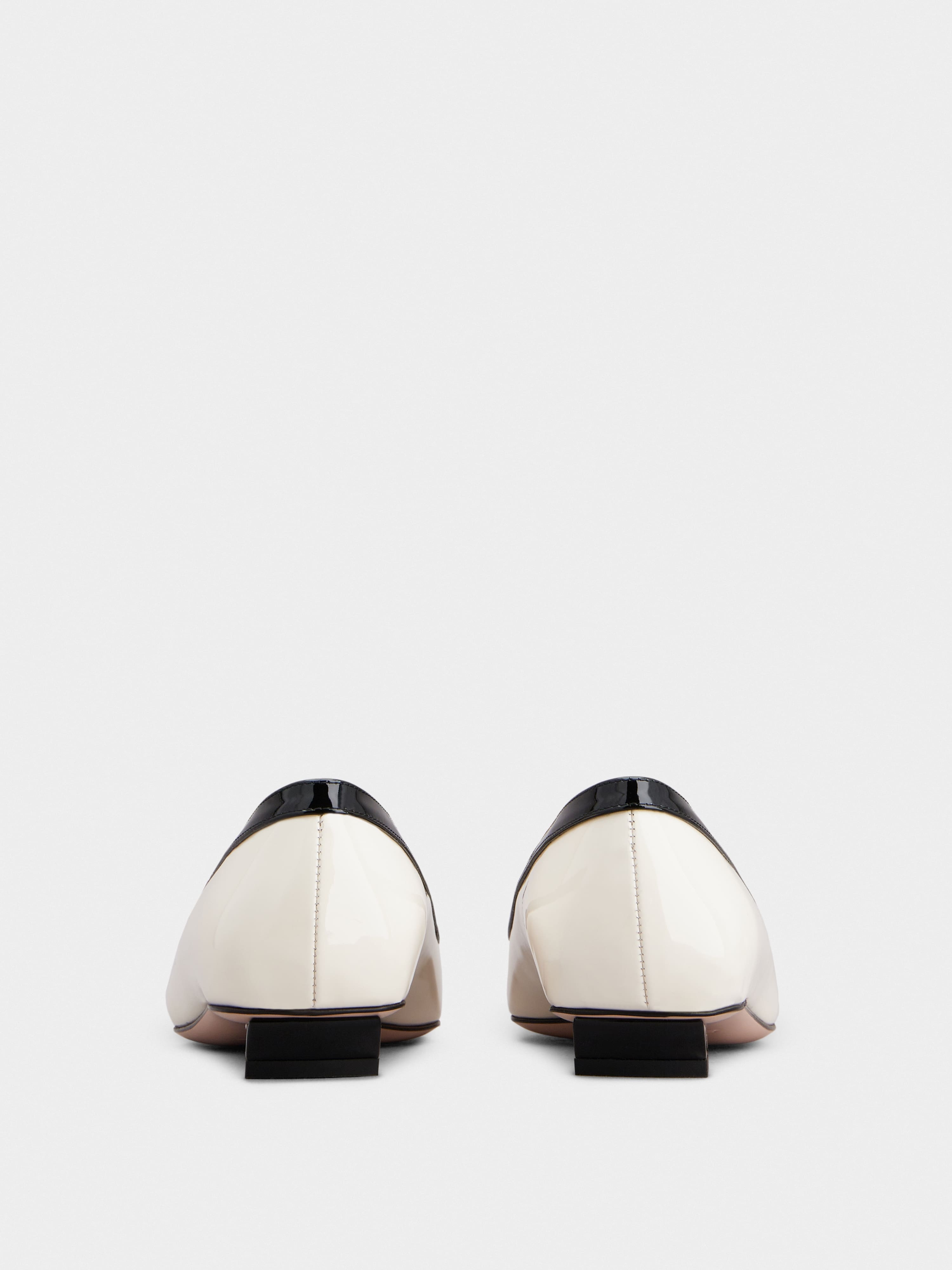 Belle Vivier Lacquered Buckle Ballerinas in Patent Leather - 5