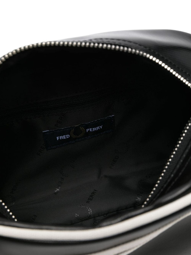 Laurel Wreath wash bag 3