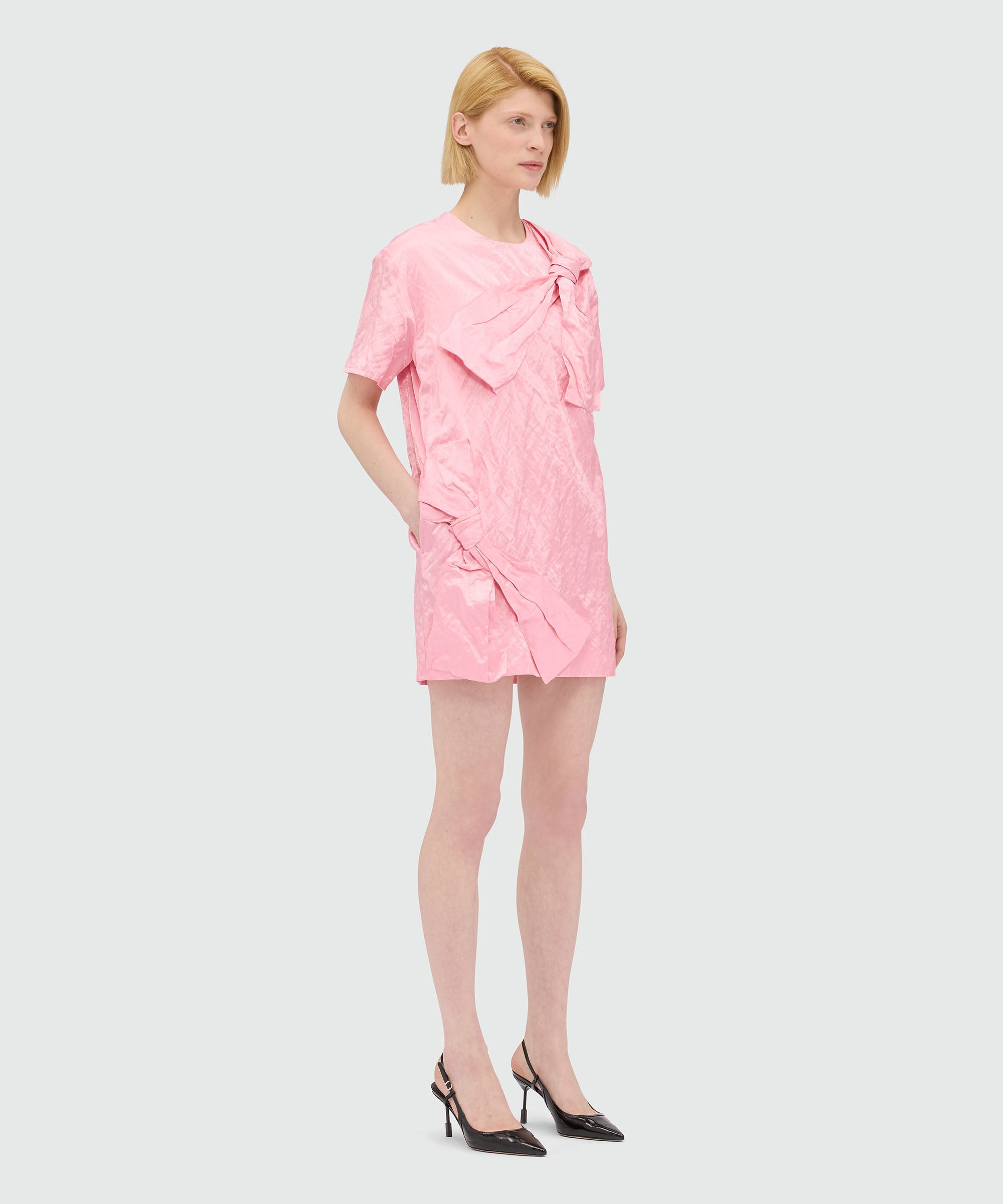 Pink crinkle duchesse minidress with bow - 4