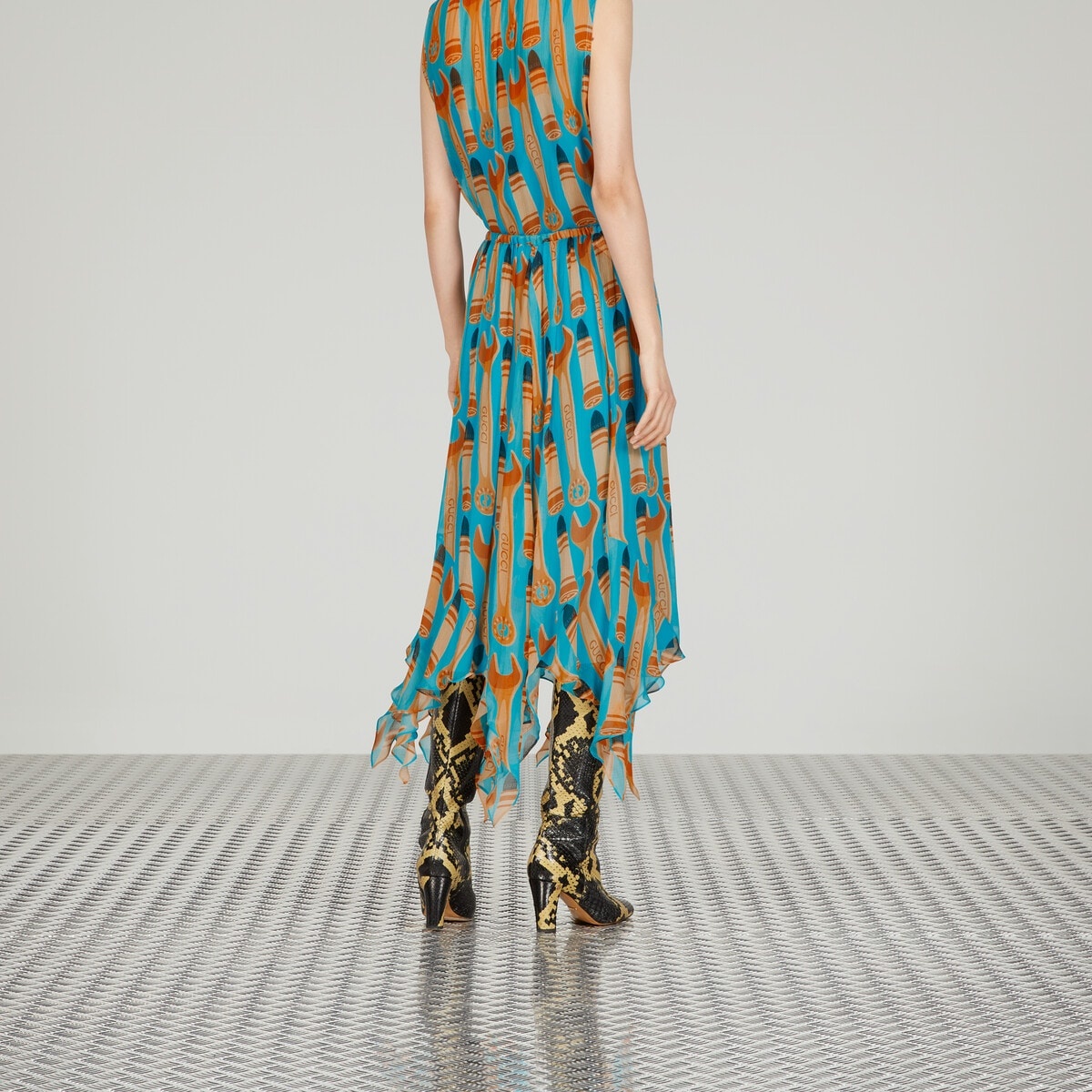Lipstick and tool print silk skirt - 7