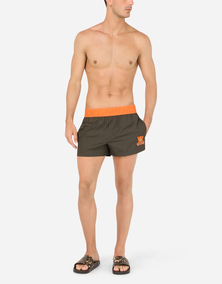 Short swim trunks with patch - 2