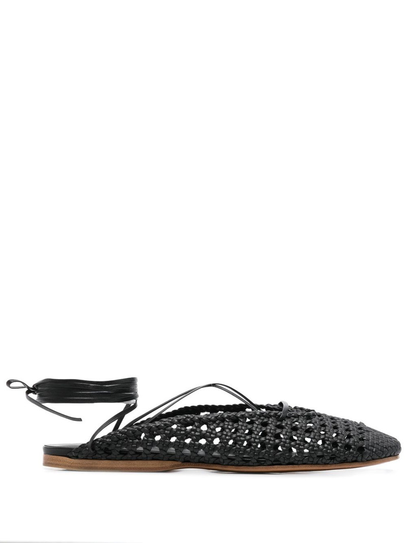 interwoven pumps 1