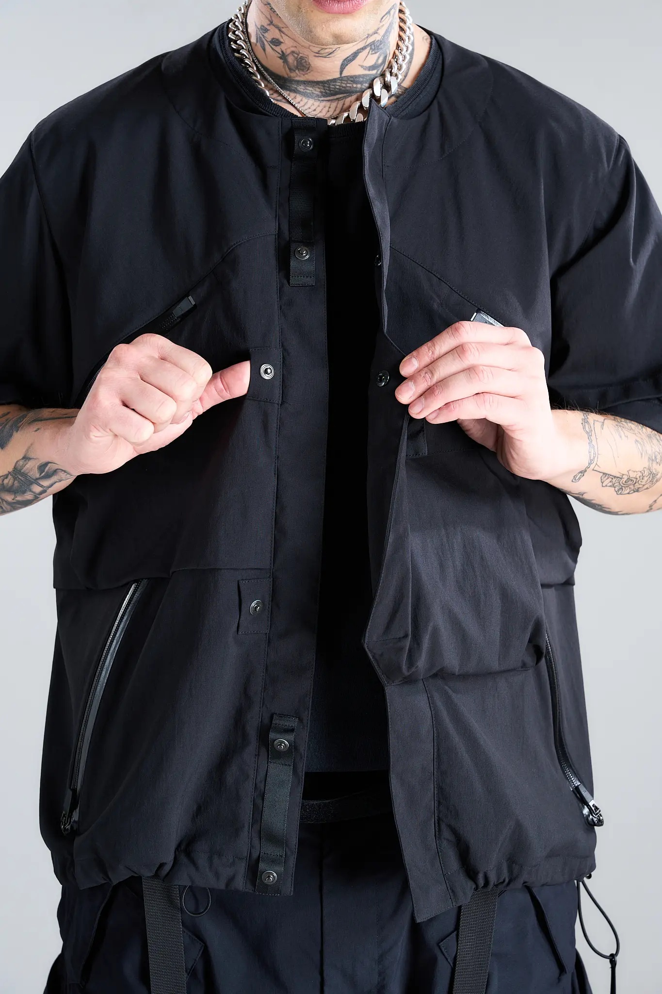 V1A-M Nylon Stretch Interops Vest Black - 11