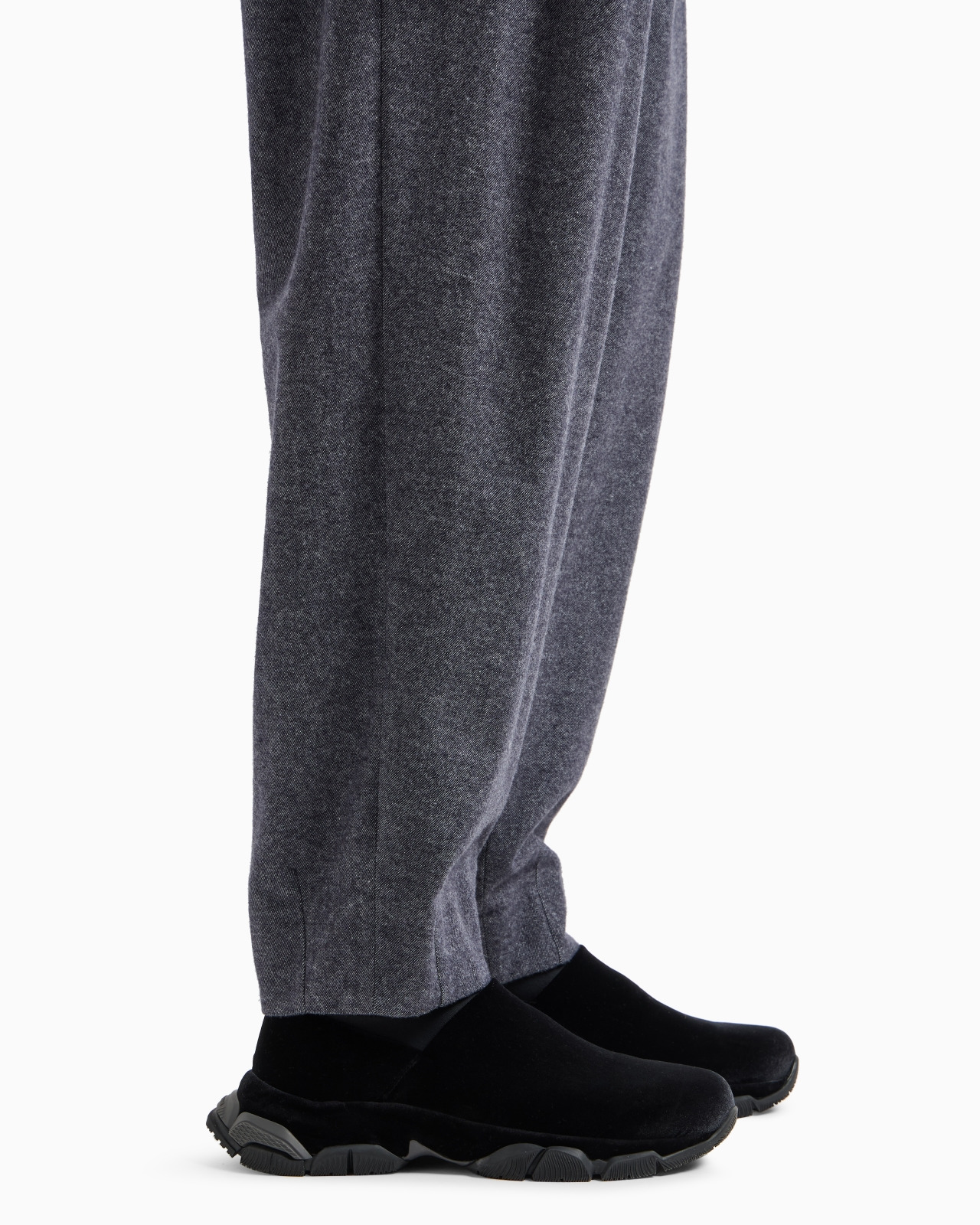 SINGLE-PLEAT TROUSERS IN CASHMERE-BLEND FLANNEL - 5