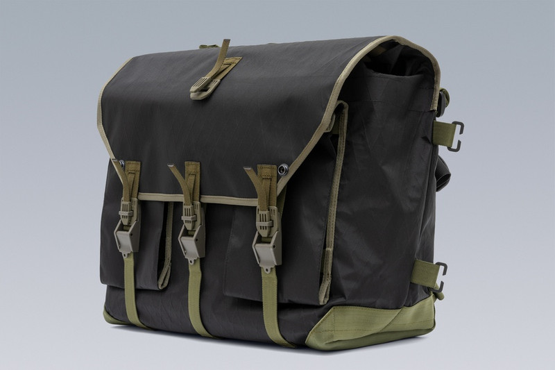 3A-5 Messenger Einsatztasche Black 10