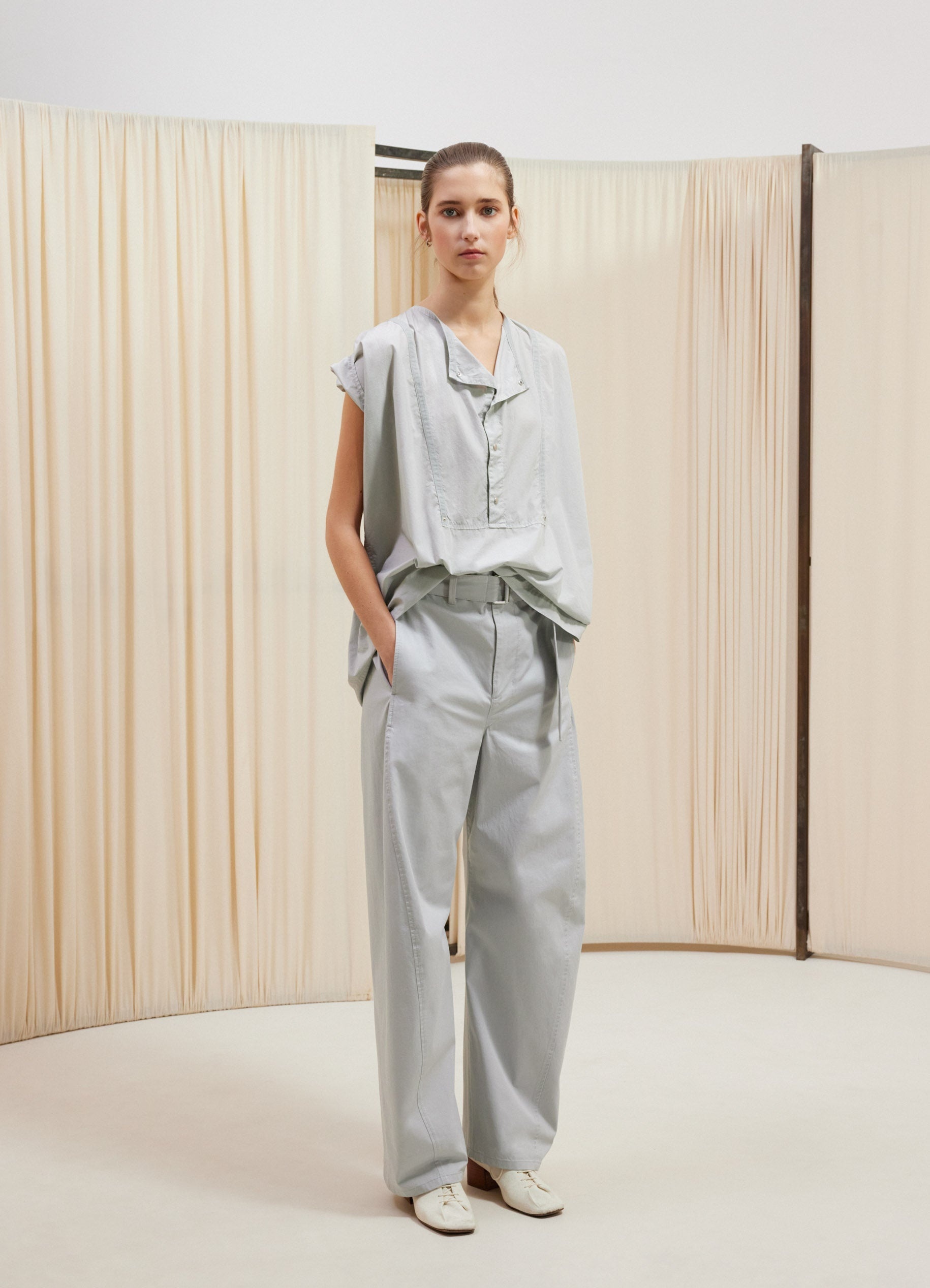 CAP SLEEVE TOP WITH SNAPS - 3