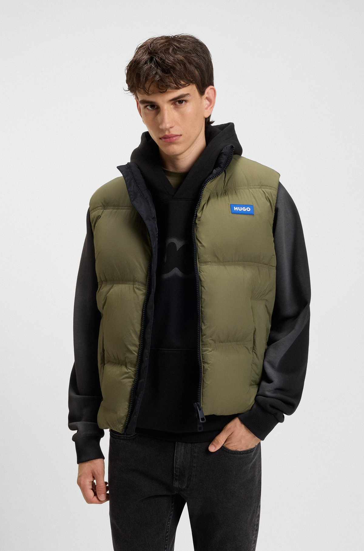 WATER-REPELLENT GILET WITH BLUE LOGO BADGE - 2