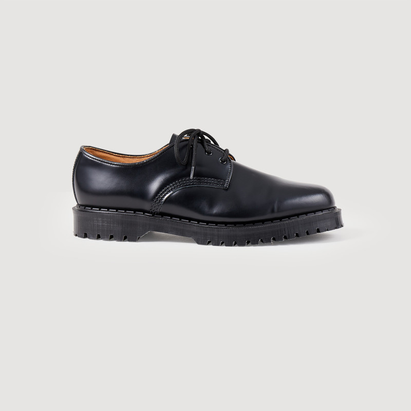 Derby shoe with studs 1