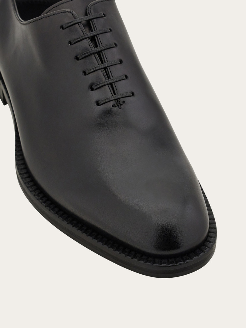 Oxford shoe 7