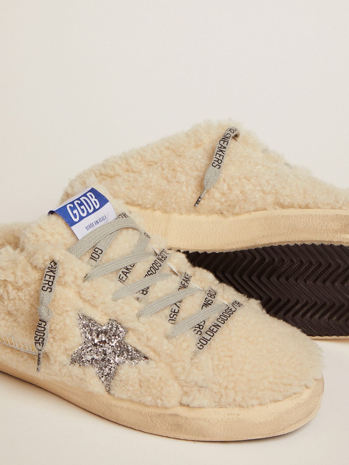 Super-Star Sabots in white shearling with glitter star - 4
