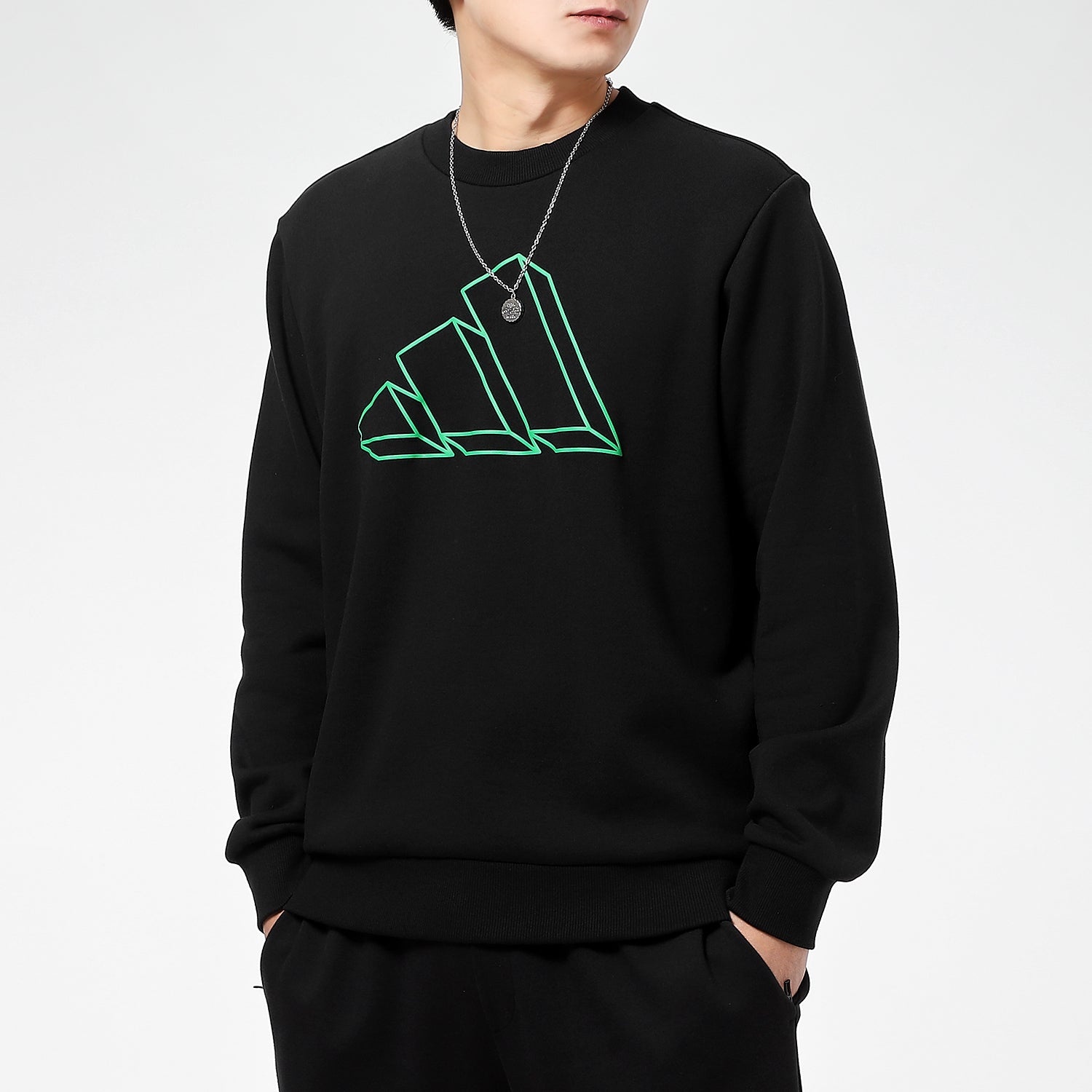 adidas Sportswear Graphic Crew Sweatshirt Black GQ6200 - 5