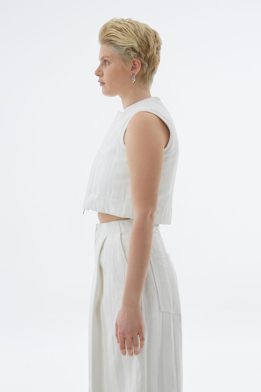 WHITE CROPPED VEST WITH STRIPES - 3