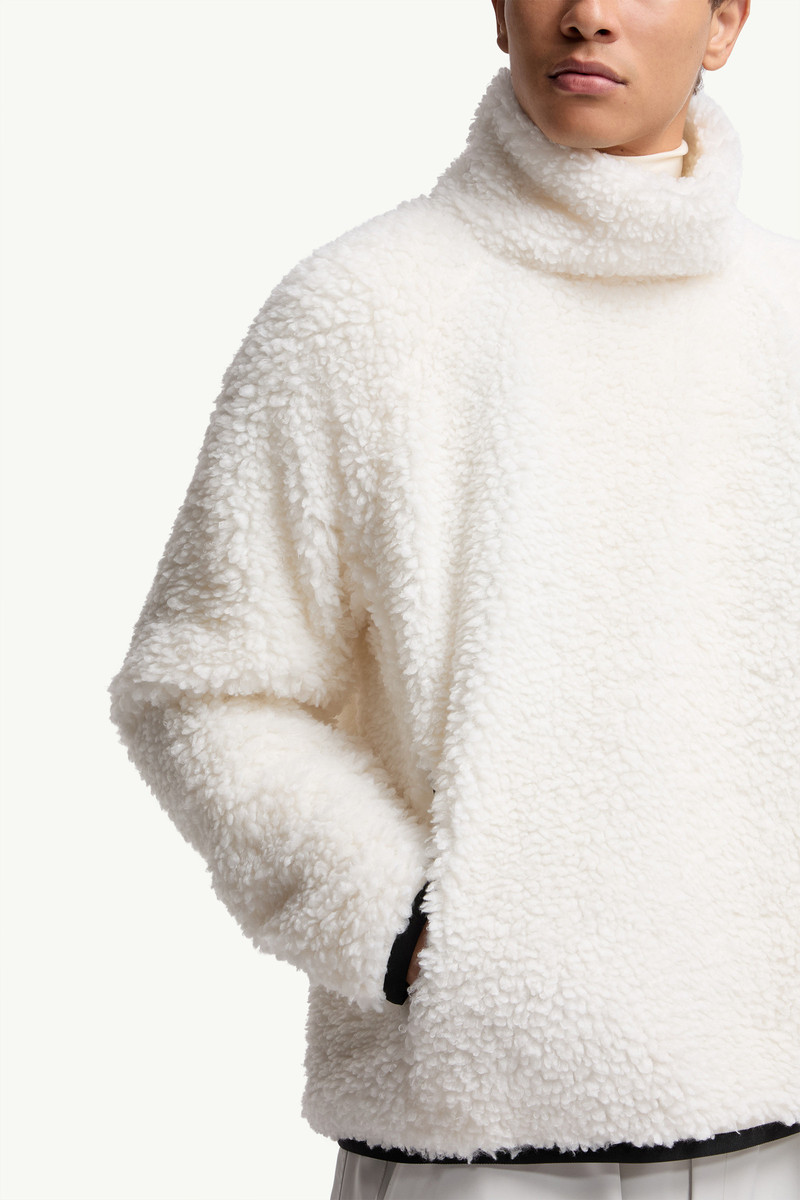 Teddy Turtleneck Sweatshirt 6