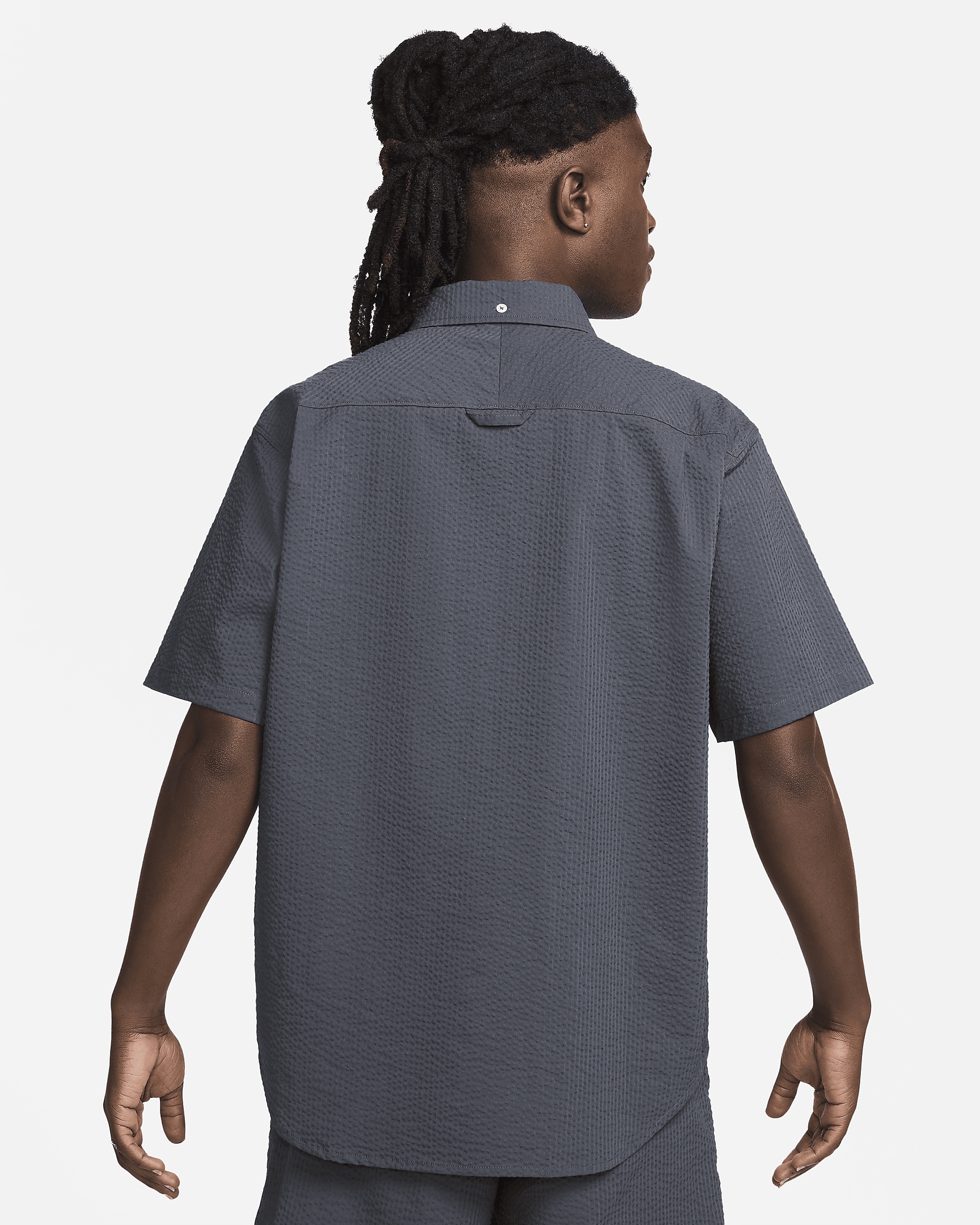 Nike Life Men's Short-Sleeve Seersucker Button-Down Shirt - 2
