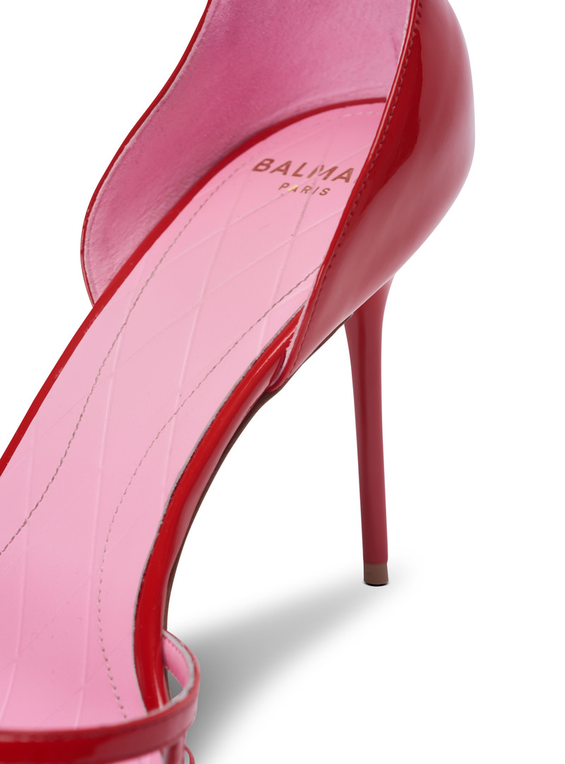 Patent leather Uma sandals with openwork grid 7