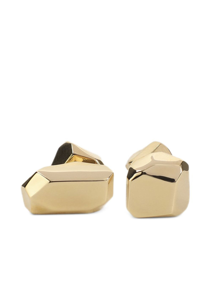 cubic-shape studs 1