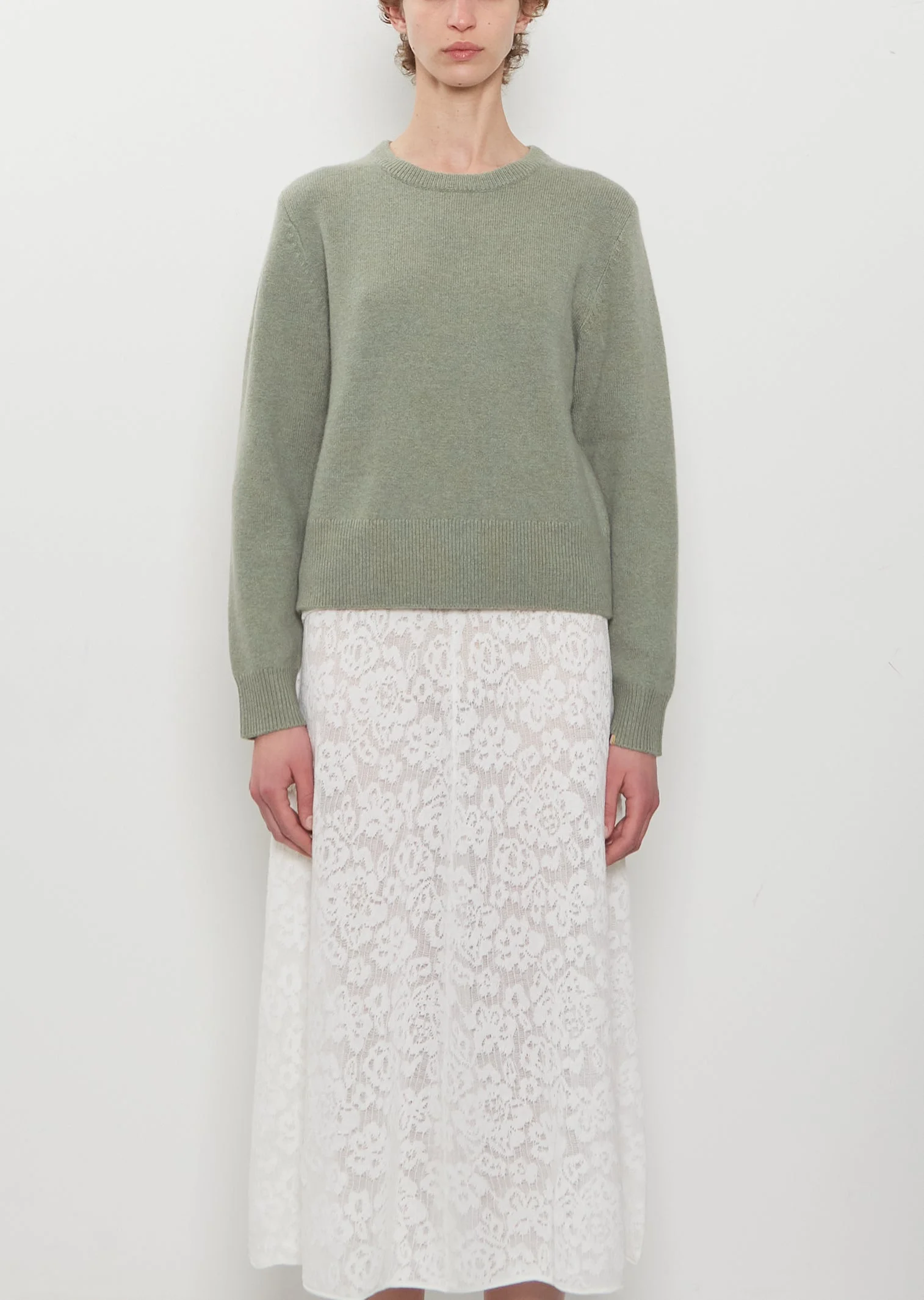 n°430 Jeanne Cashmere Crewneck — Hemlock - 1
