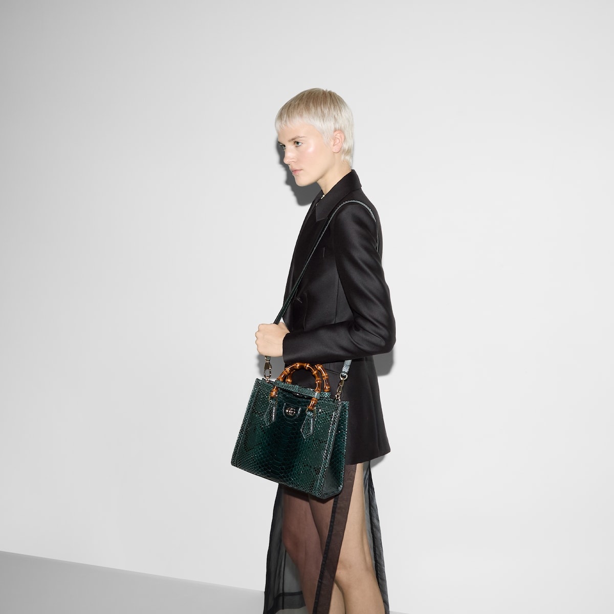 Gucci Diana small python tote bag - 4