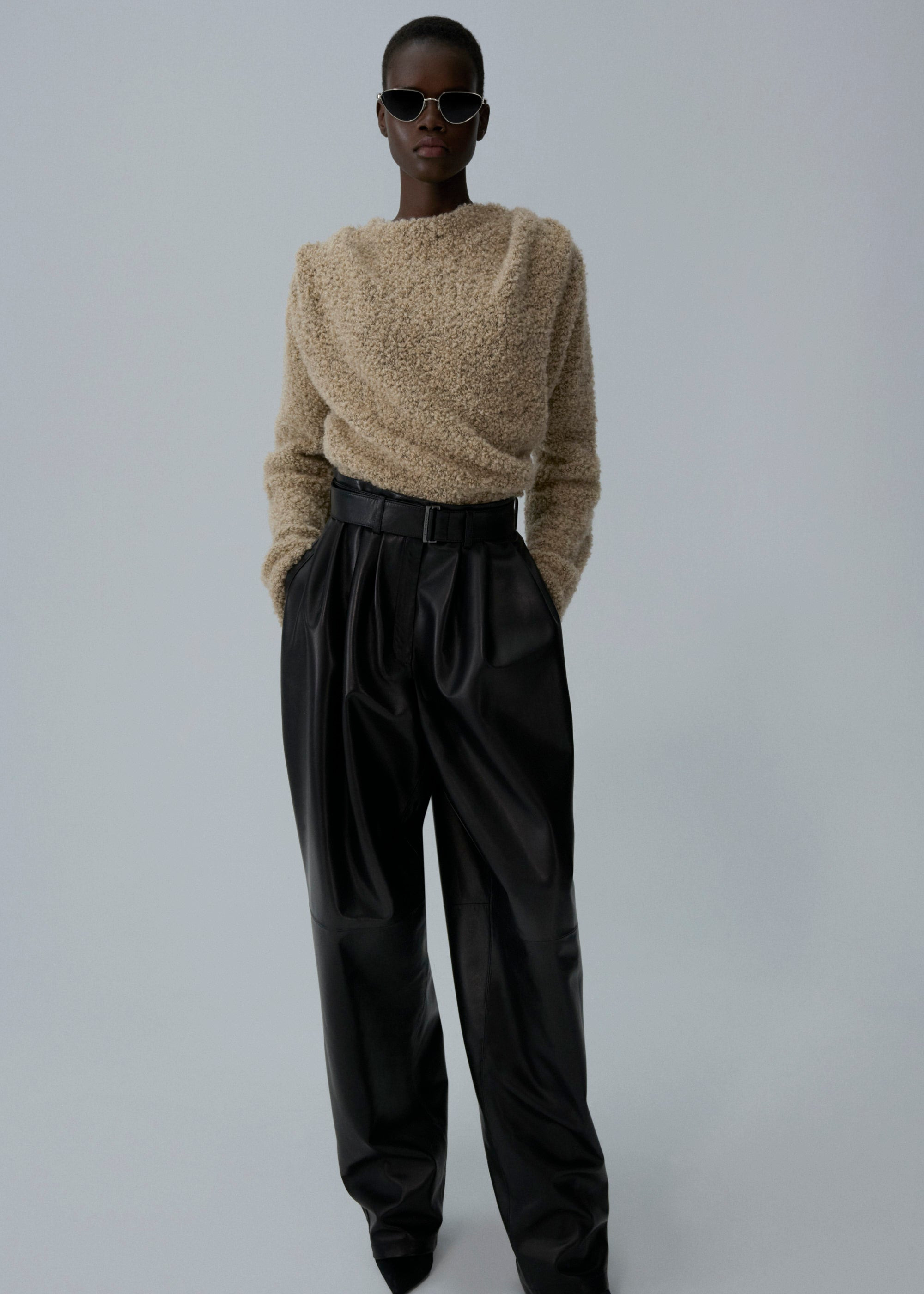 Bouclé draped knit top in beige - 3
