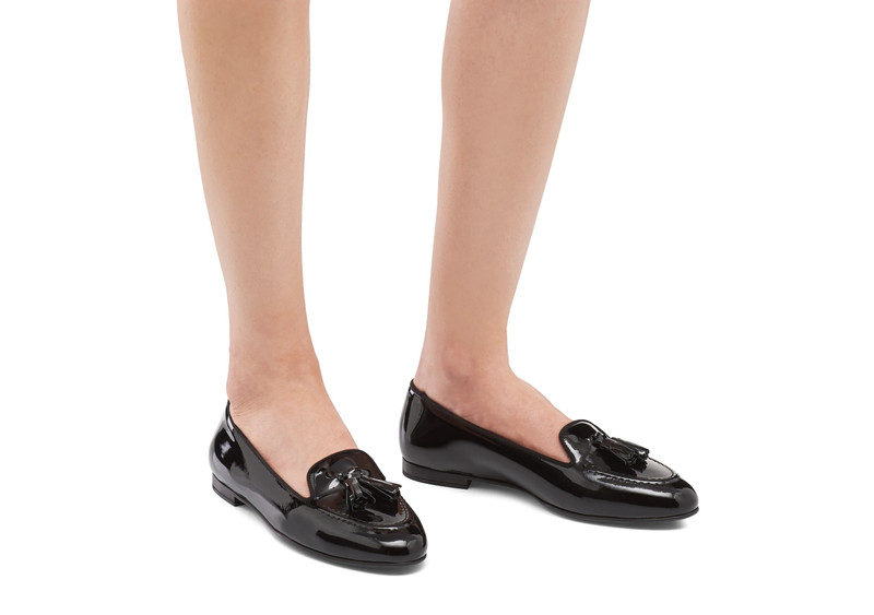 Nina
Patent Leather Tassel Loafer Black 5