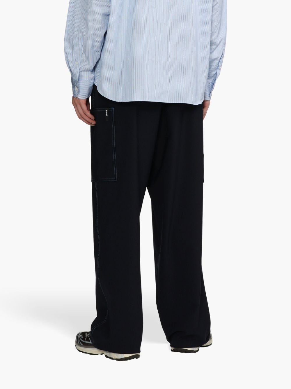 contrast-stitching wide-leg trousers - 4