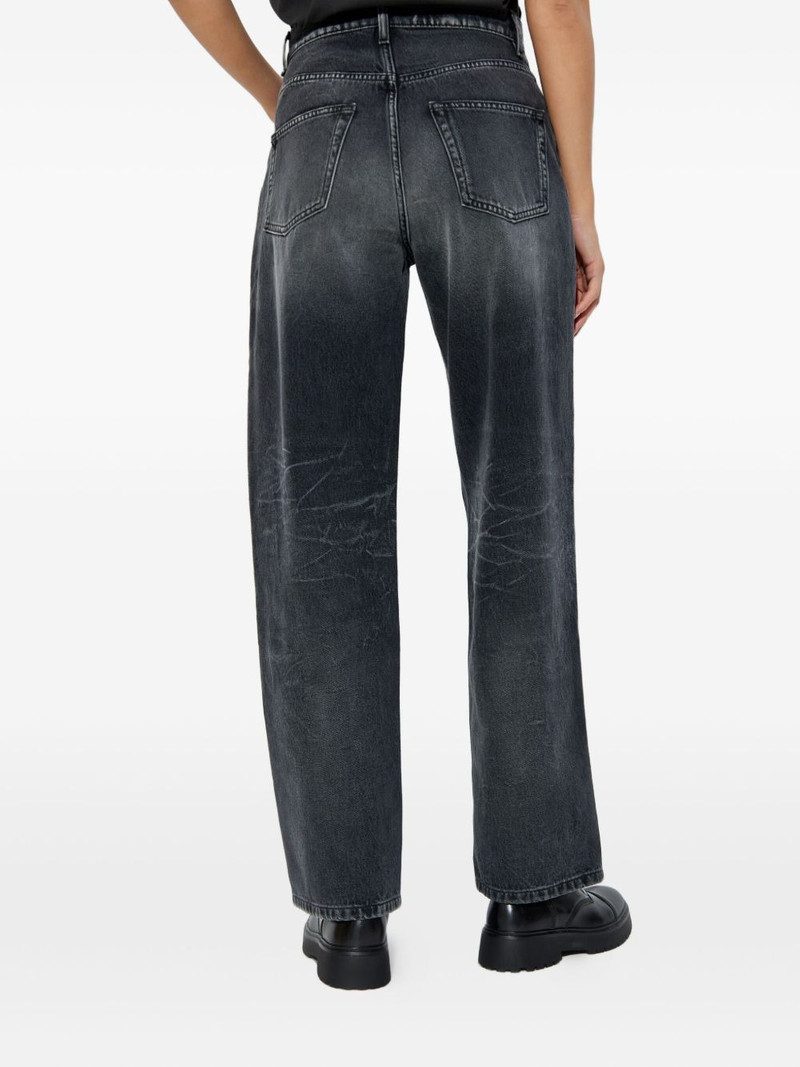 straight-leg jeans 4
