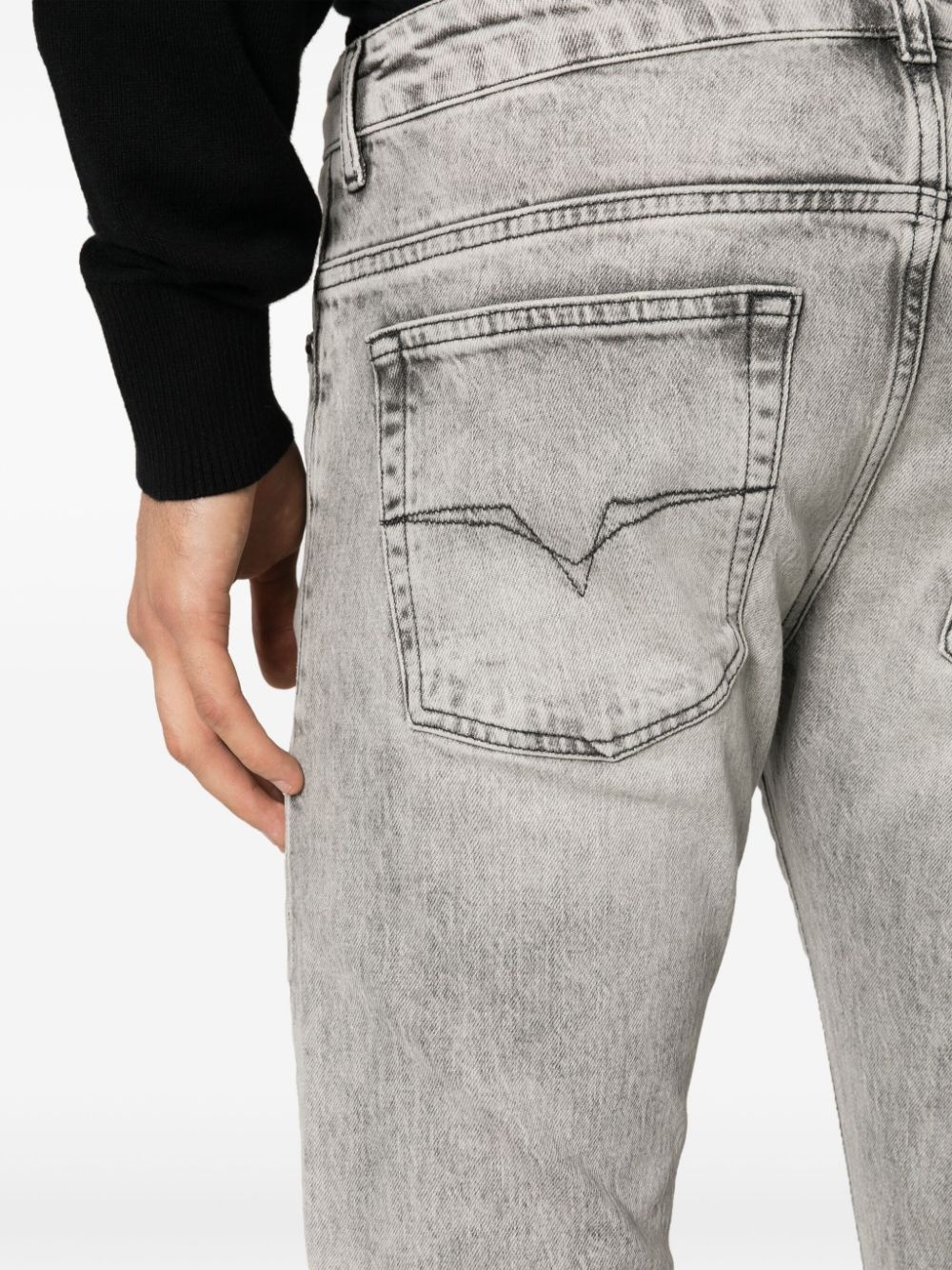 whiskering-effect straight-leg jeans - 5