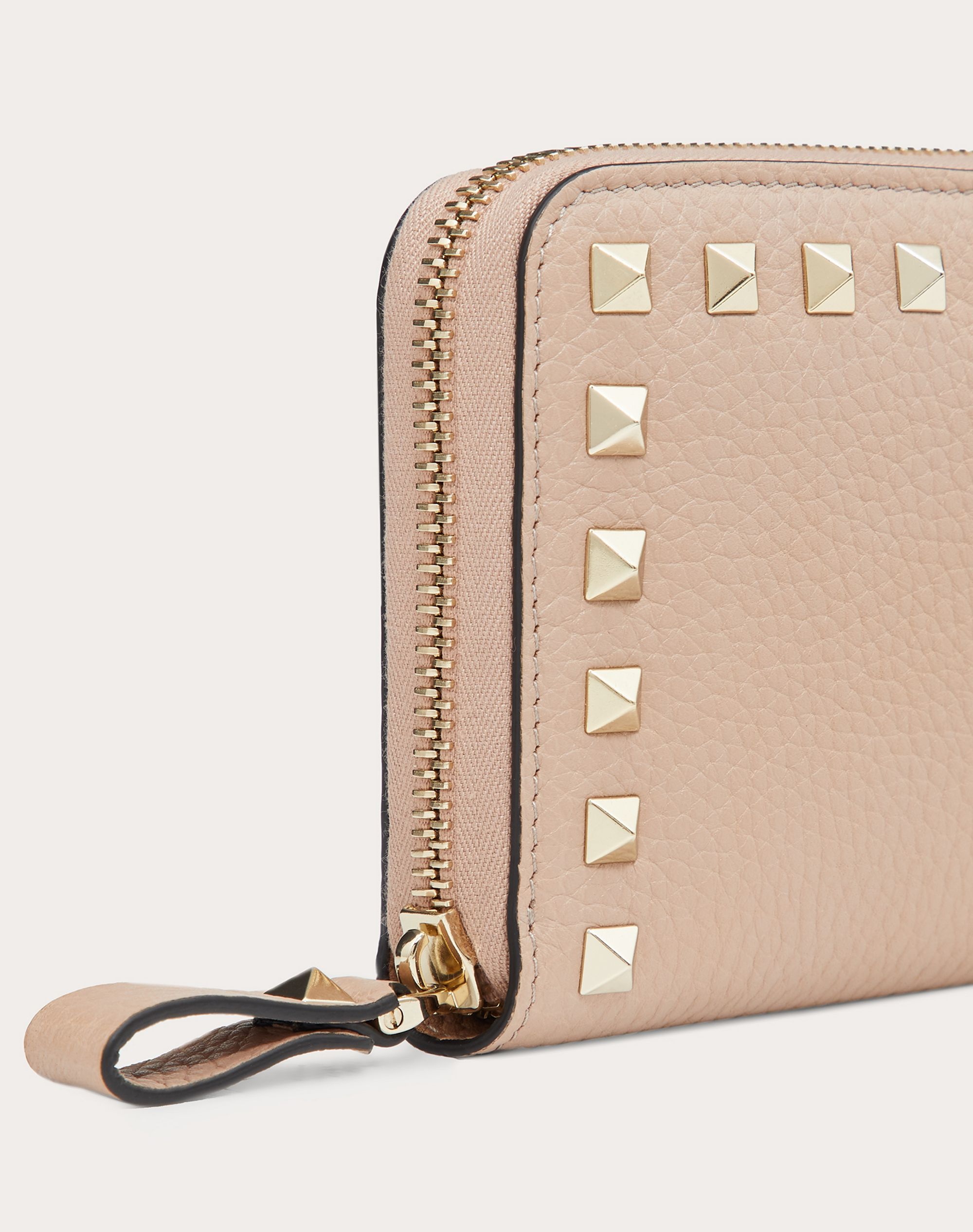 ROCKSTUD GRAINY CALFSKIN ZIPPERED WALLET - 2