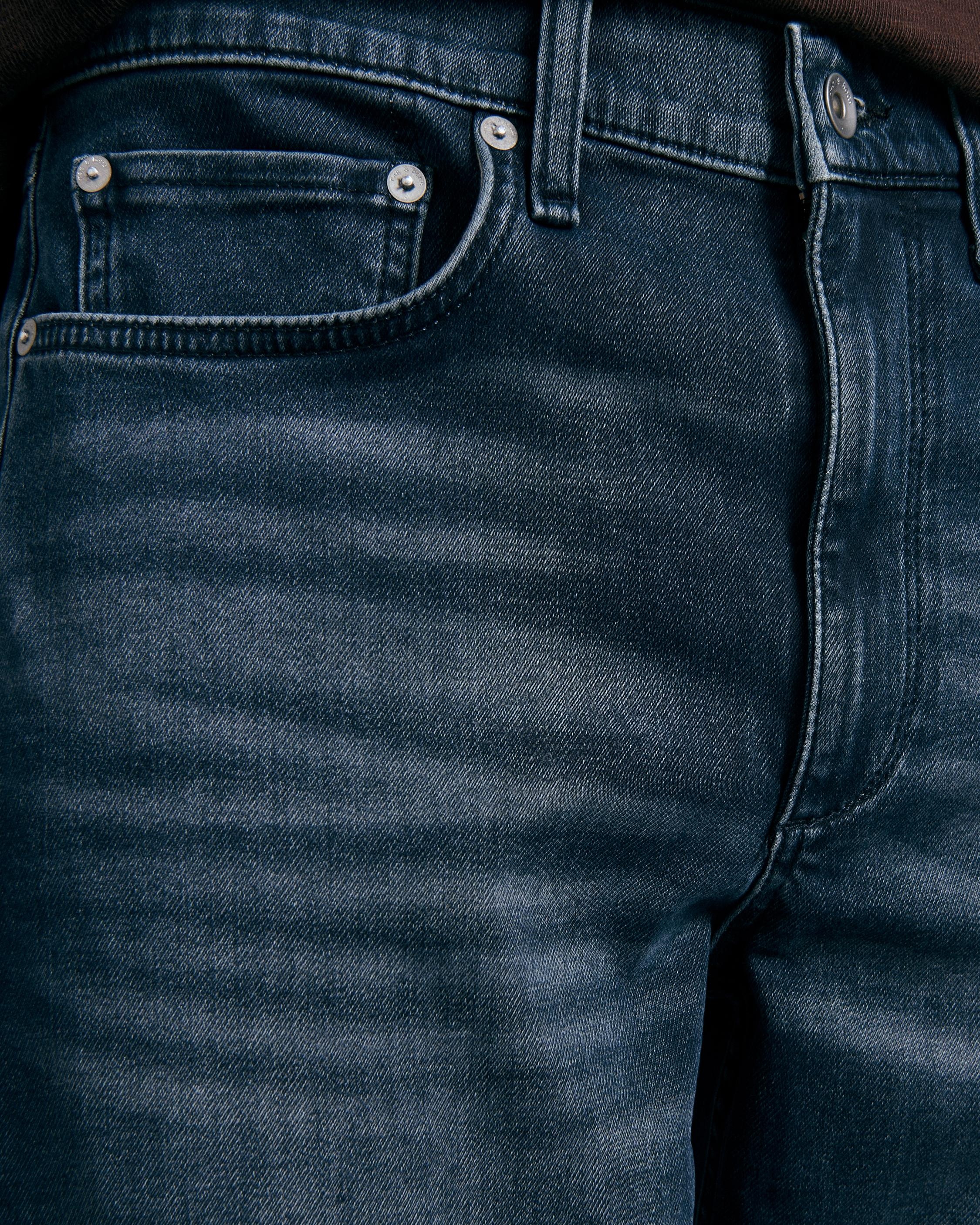 Fit 2 - Putnam
Slim Fit Dark Indigo Action Loopback Jean - 5