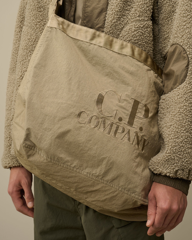 Plain Paper Touch Logo Handbag 3