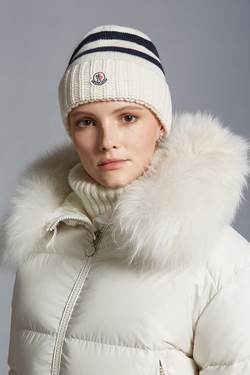 Moncler Cashmere Blend Beanie outlook
