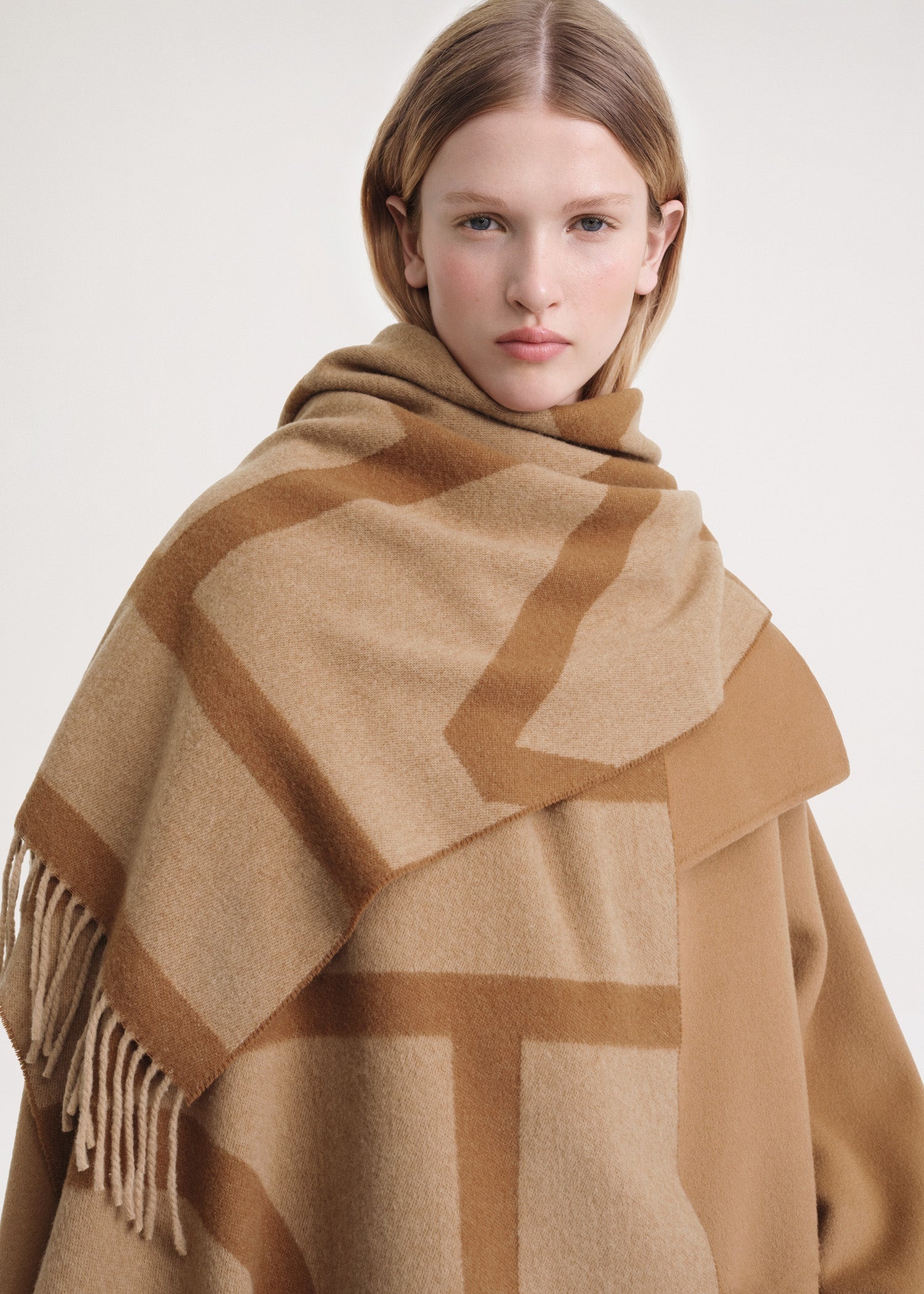 Monogram jacquard wool scarf camel - 3