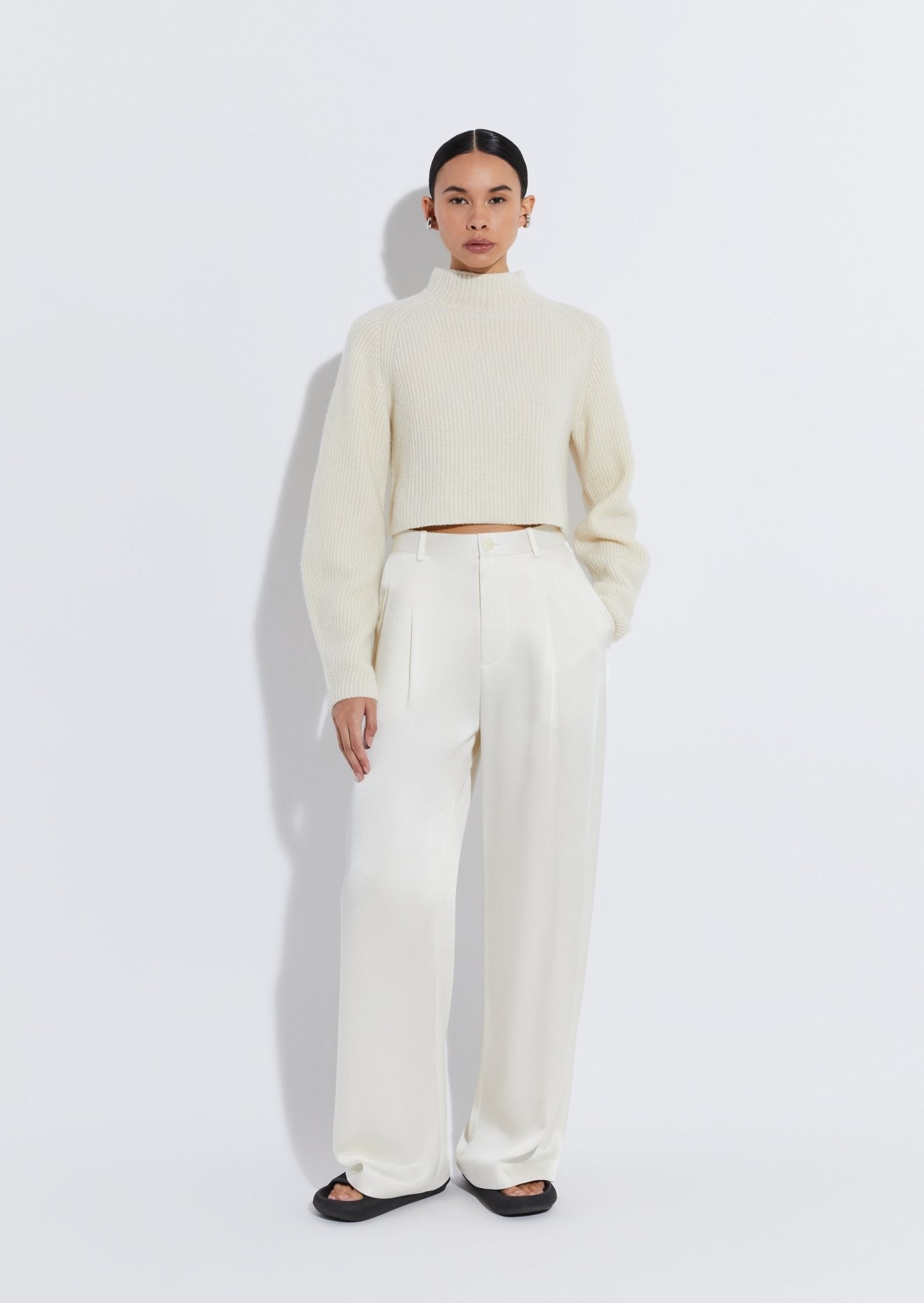 Cashmere Silk Cropped Raglan Sweater - 2