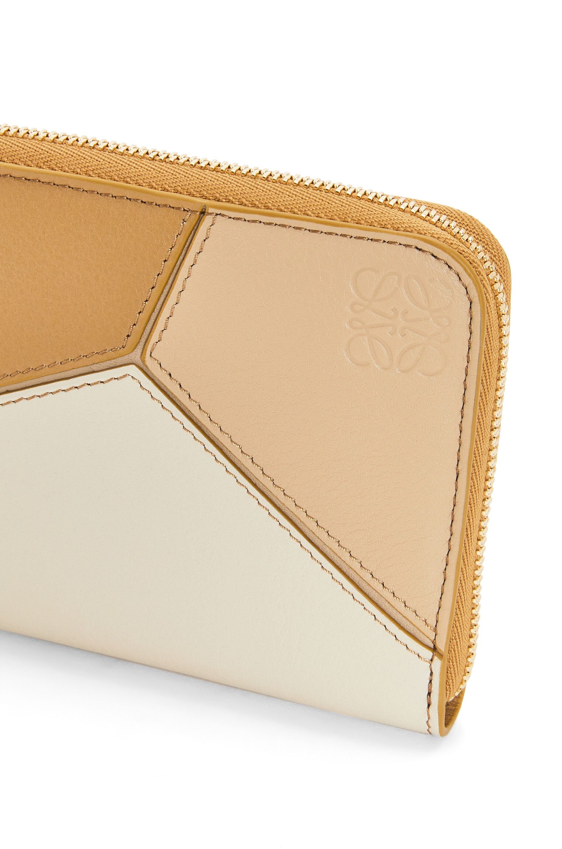 Puzzle zip around wallet in classic calfskin - 5