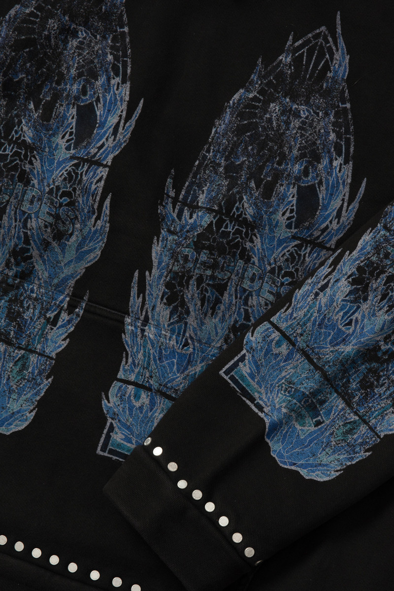 WHO DECIDES WAR FLAME GLASS HOODED PULLOVER outlook