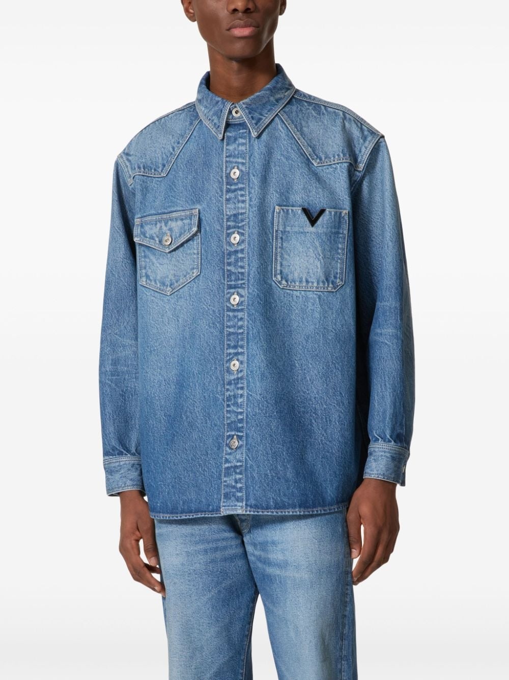 V-plaque denim shirt - 3