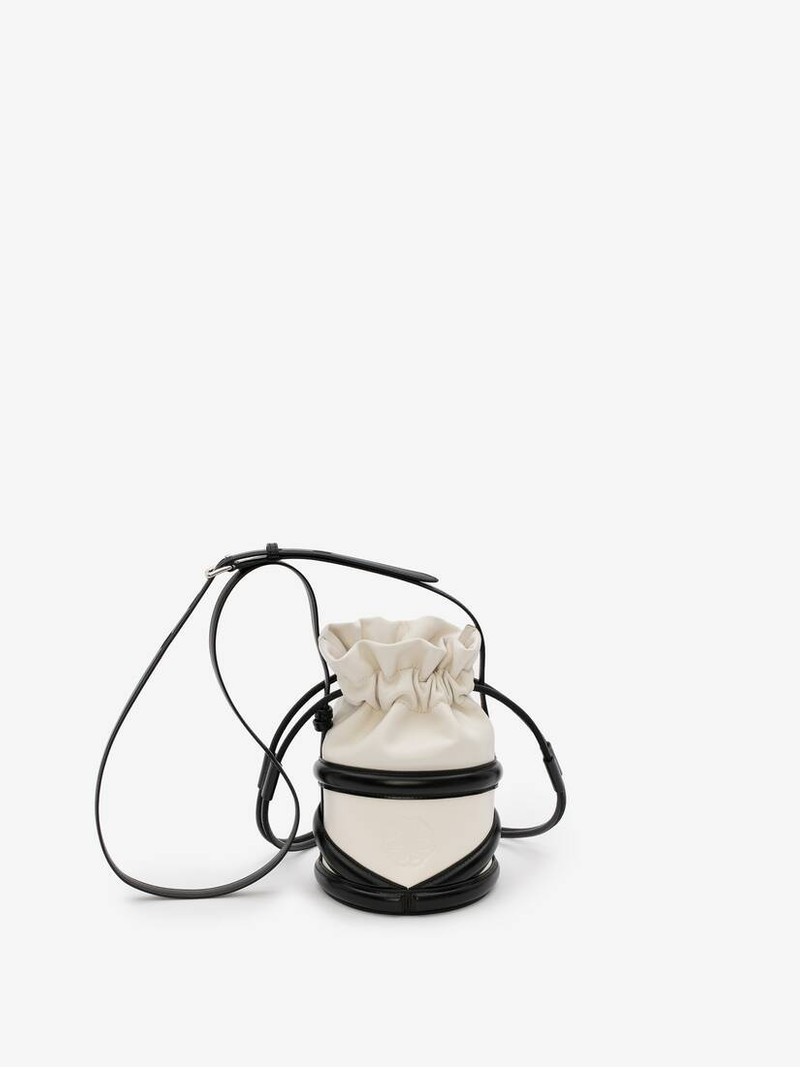 The Soft Curve in Ivory/black 3