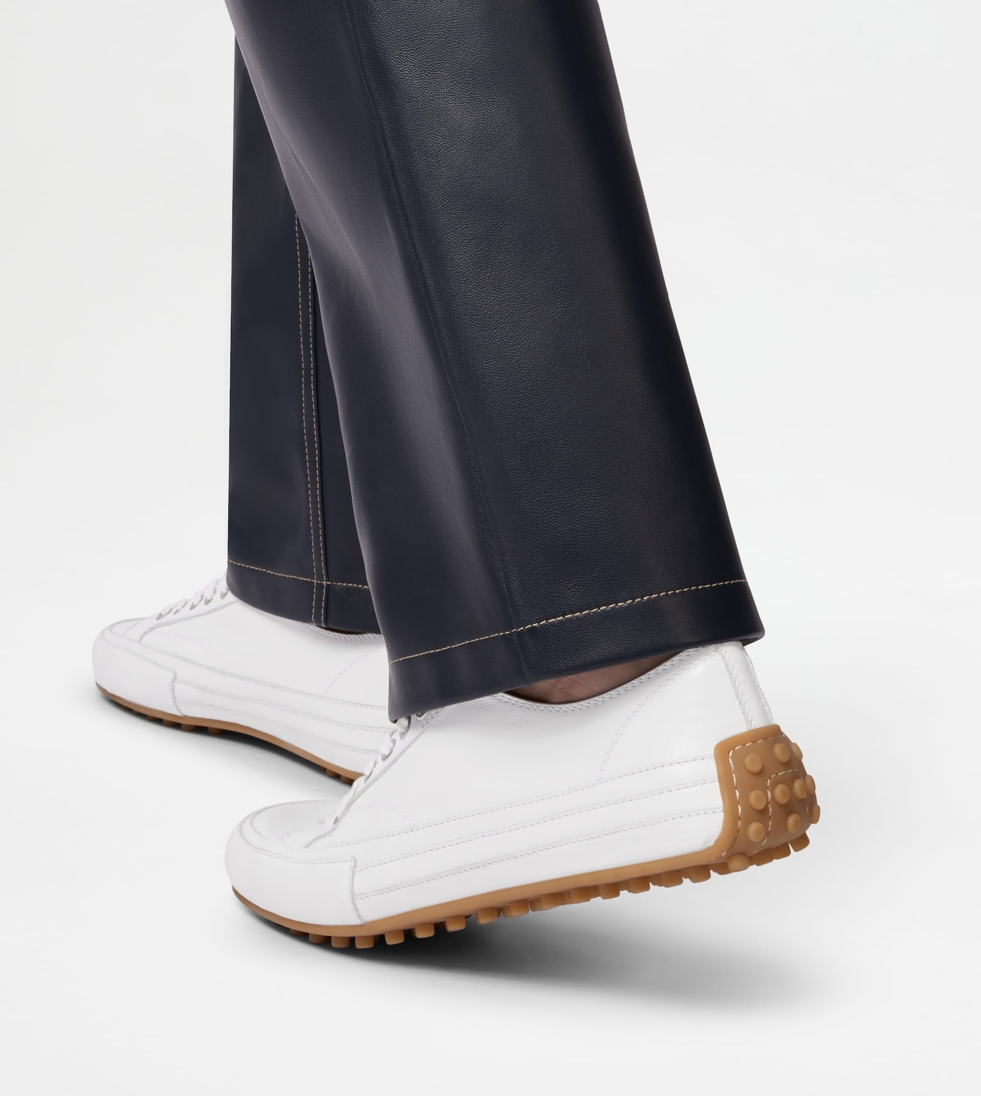 SNEAKERS IN LEATHER - WHITE - 6