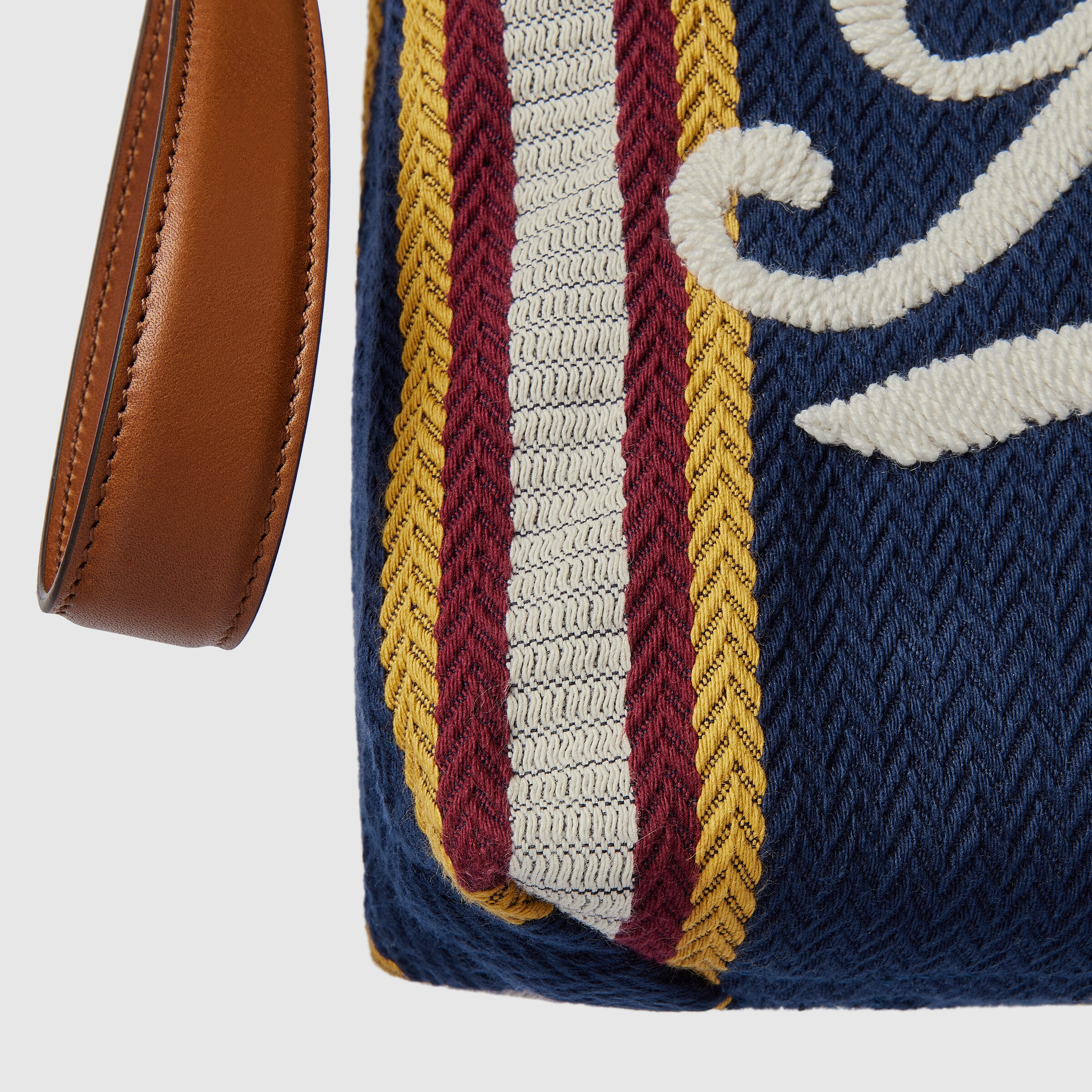 Large embroidered canvas pouch - 10